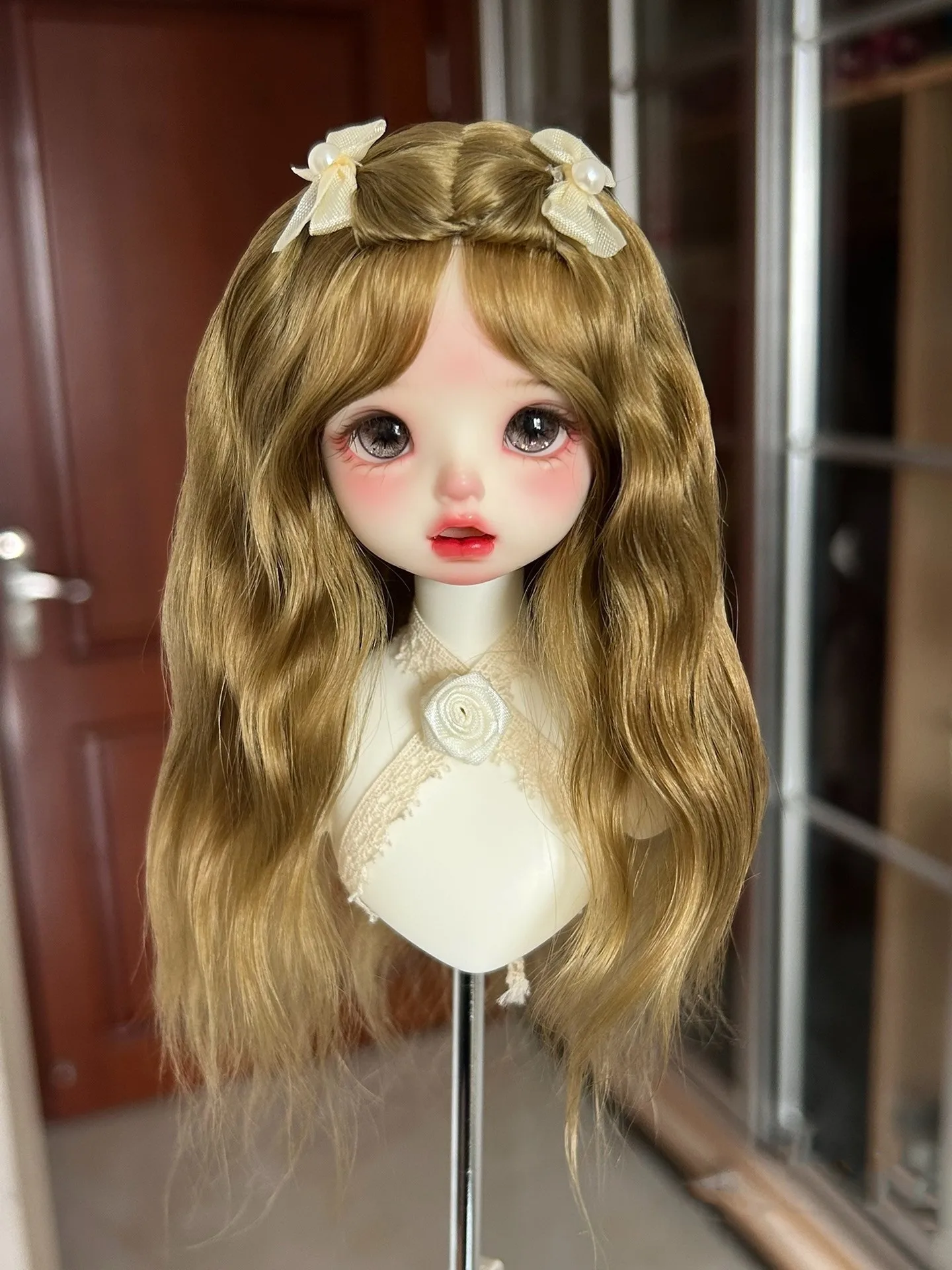 

Custom 1/6 BJD mohair wig hardhead shell doll hair free shipping