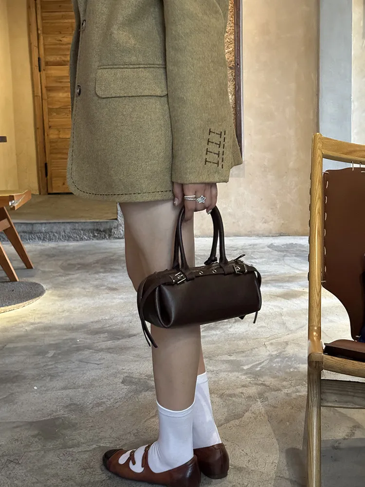 CocoMonica Women's Tannery Leather French Bread Bag Crossbody Bag Versatile Handbag Soft Shoulder Bag Zipper Closure