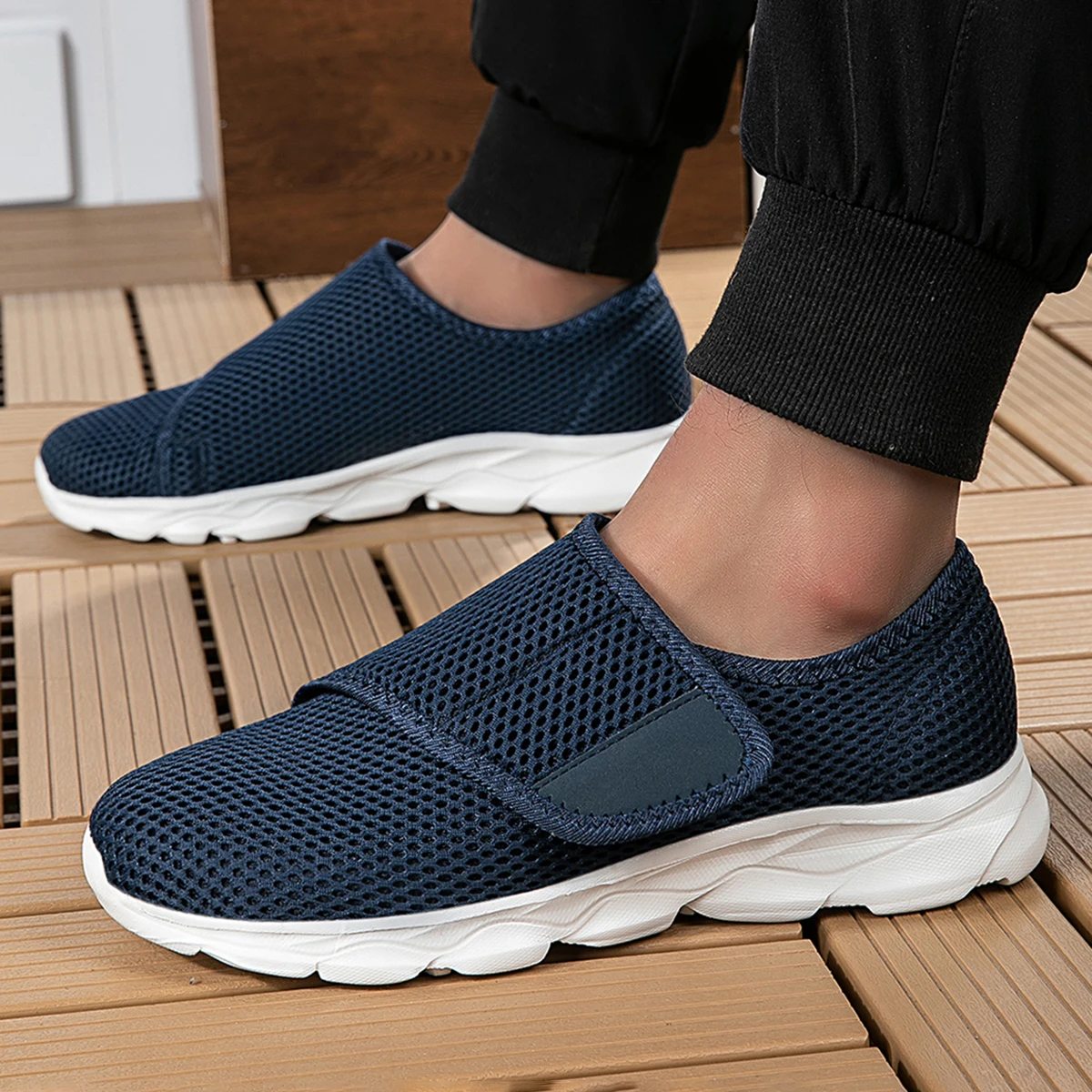 Orthopedics Wide Feet Swollen Shoes Thumb Eversion Adjusting Soft Comfortable Wide Fit Shoes for Women Walking Men Shoes Sneaker