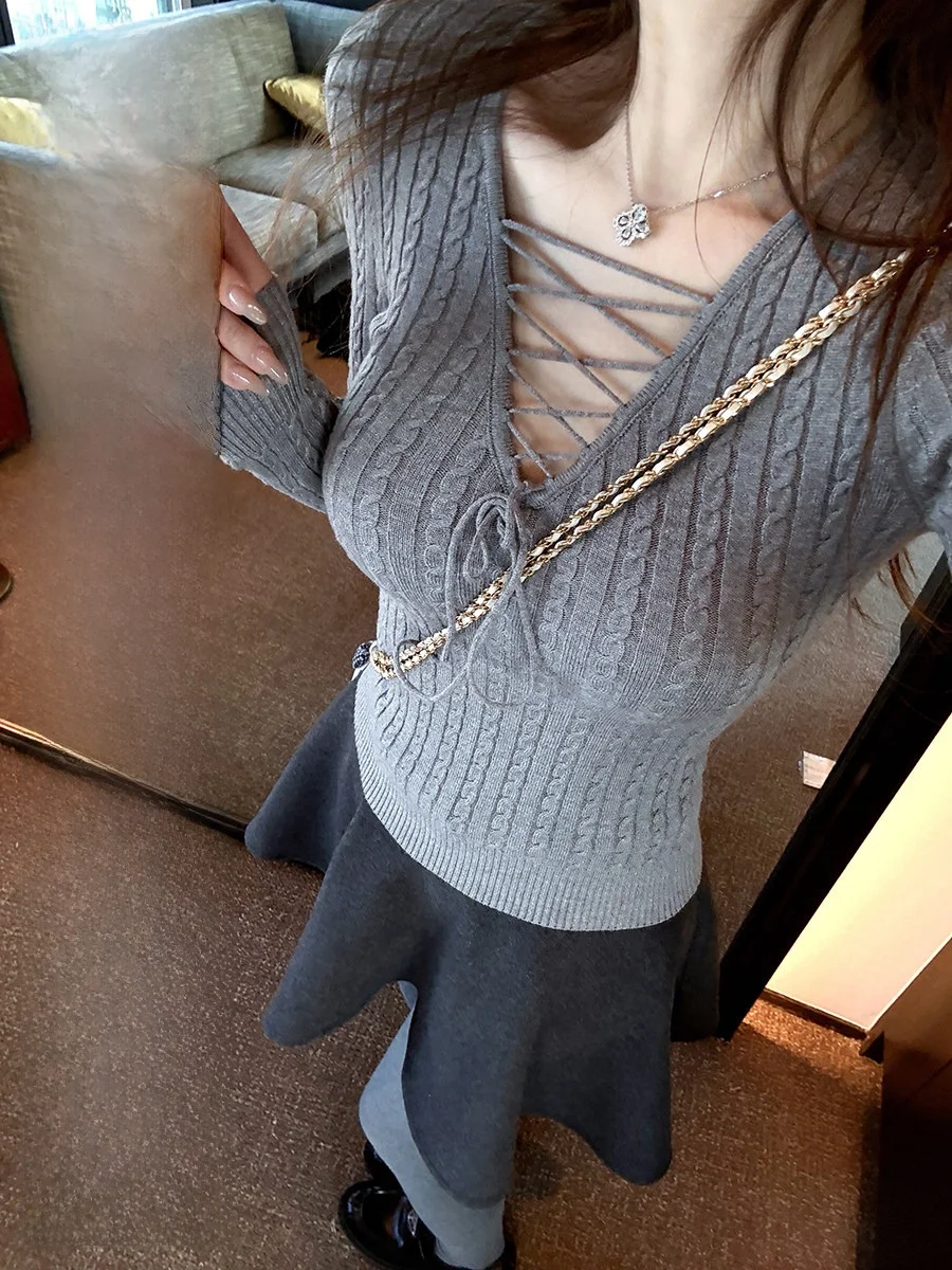 

Вязаный топ NAOAO с завязками и узором «косичка» в черно-сером цвете, универсальный базовый слой, с длинными рукавами, V-образным вырезом, зимняя мода