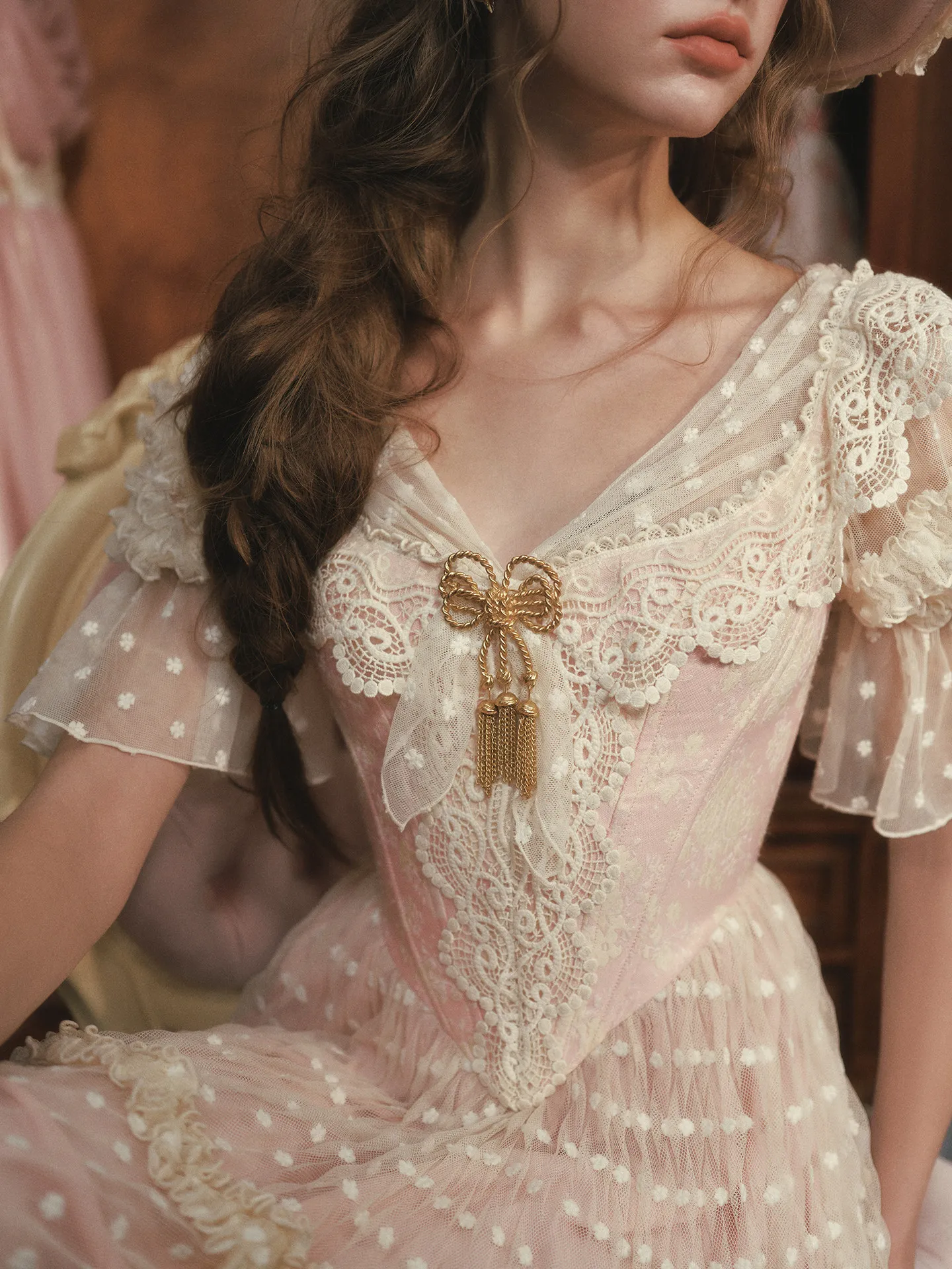 

Платье для женщин 84-101 см, весна-лето, розовое, на день рождения, французский винтажный стиль, элегантное, приталенное, сексуальное, с V-образным вырезом, кружевное, с корсетными вставками