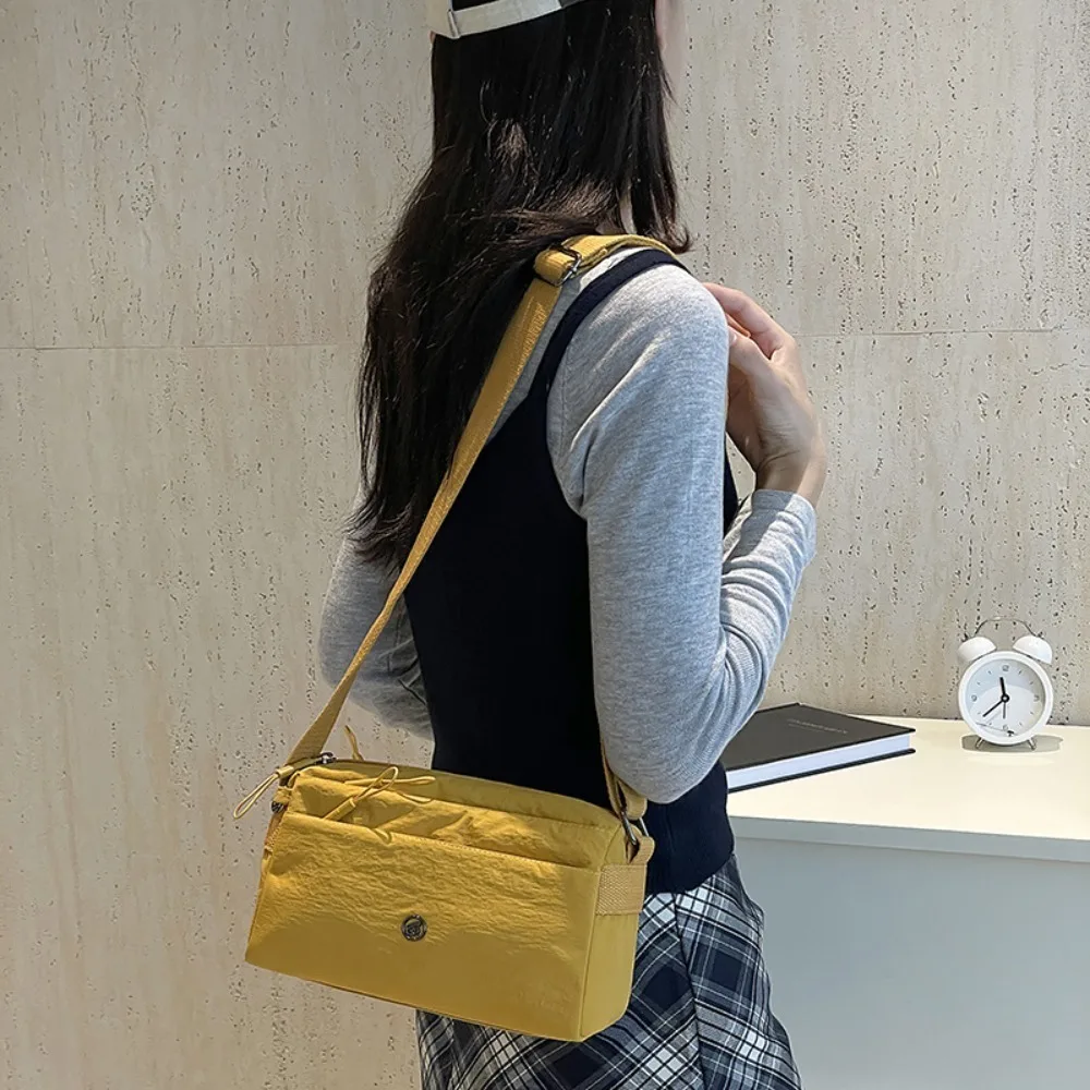 

Большая вместительная сумка-мессенджер из нейлоновой ткани, многослойная квадратная сумка через плечо в корейском стиле, повседневная однотонная сумка на одно плечо