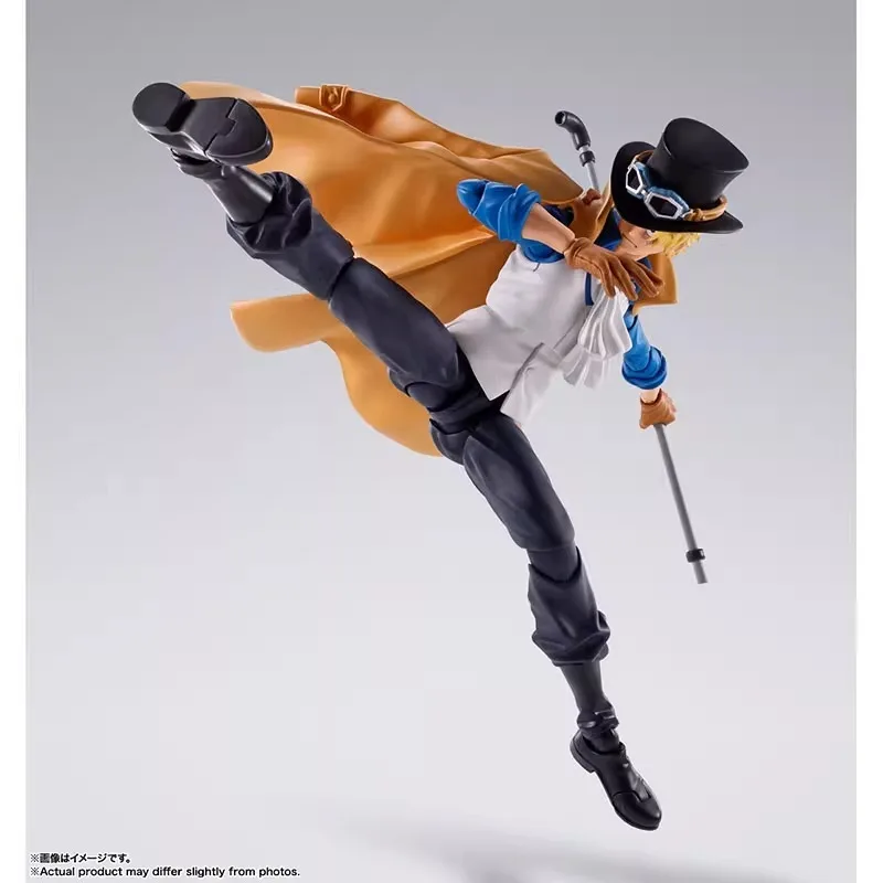 ฟิกเกอร์อนิเมะวันพีซของแท้จาก Bandai รุ่น S.H.Figuarts SABO ของเล่นแอคชั่นฟิกเกอร์สำหรับเด็ก ของขวัญ ของสะสม โมเดลตกแต่ง