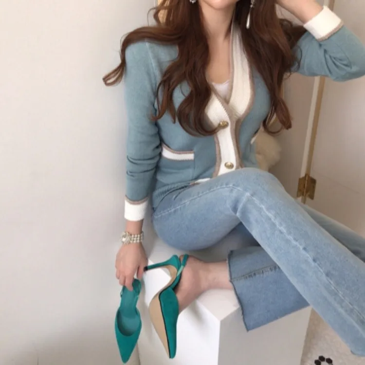 

2025 Early Autumn New Style Temperament Contrasting Color V-neck Knitted Cardigan Jacket for Women
