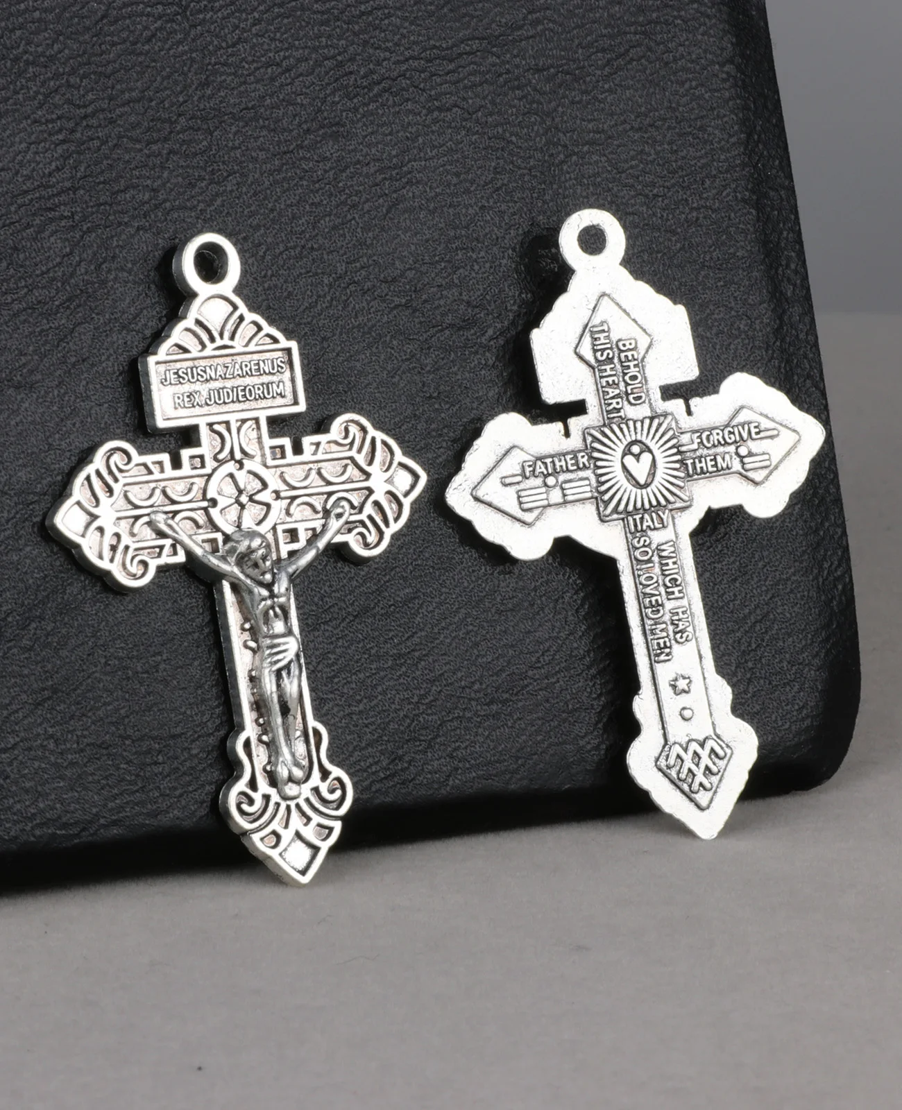 5 unids/lote crucifijo de Pardon religioso colgante de cruz de la olvidación encantos plateados para DIY Rosario Chaplet collar piezas de fabricación de joyería