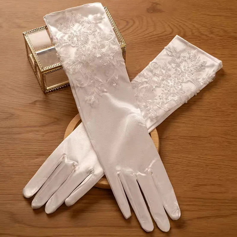 luvas-longas-brancas-de-cetim-para-mulheres-de-37cm-com-bordado-floral-e-strass-elegantes-para-casamento-festa-e-eventos-de-luxo