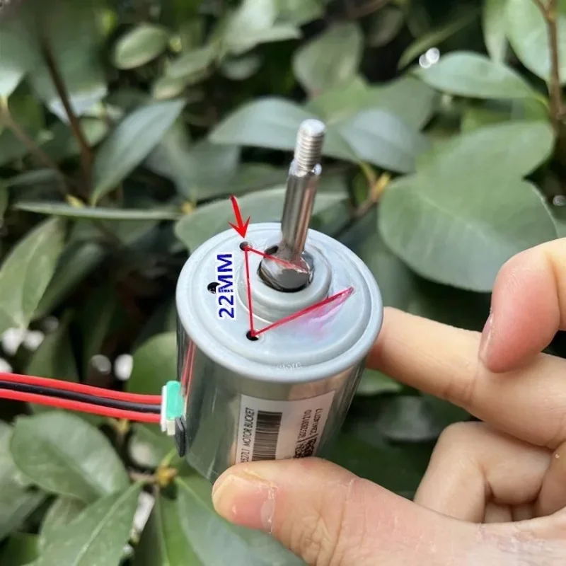 

Высокоскоростной маленький бесщеточный двигатель с высоким крутящим моментом DC12V-24V для комплекта роботов «сделай сам», радиоуправляемый автомобиль, игрушечный металлический мотор