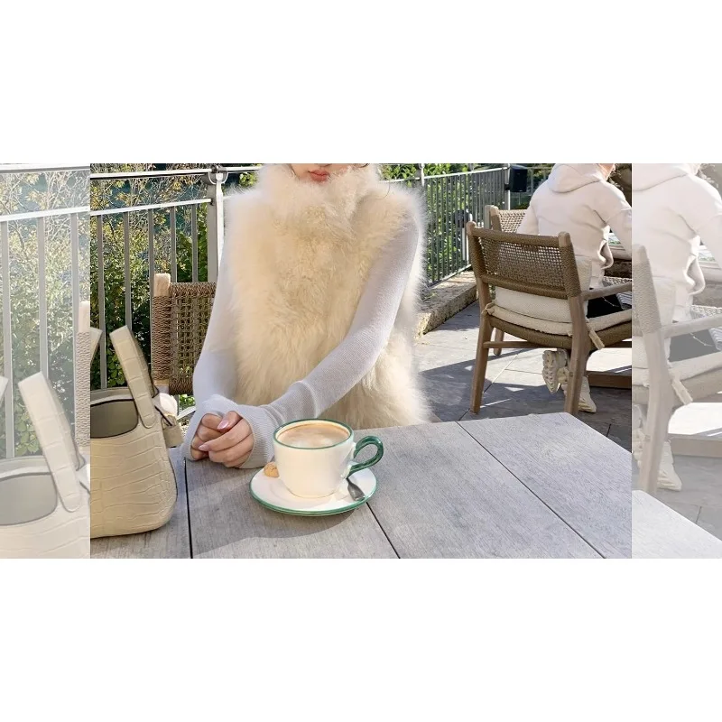 

ZEMOREXMZ Fashion 2025 New Winter Warm Short Sleeveless Solid Color Thick Imitation Fox Fur Grass Vest Coat Female Clothing