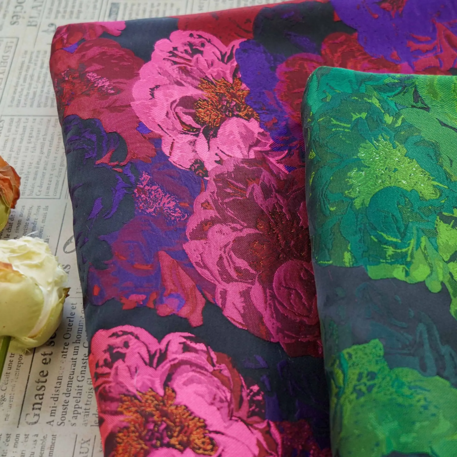 

Retro Oil Painting Floral Yarn Dyed Jacquard Fabric Women's Dress Bag Clothing Decorative Sewing Fabric