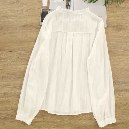 Imagen 2 del producto 100% algodón Boho Vintage blanco bordado Blusas plisadas camisas mujeres Tops manga larga cuello alto playa Blusas