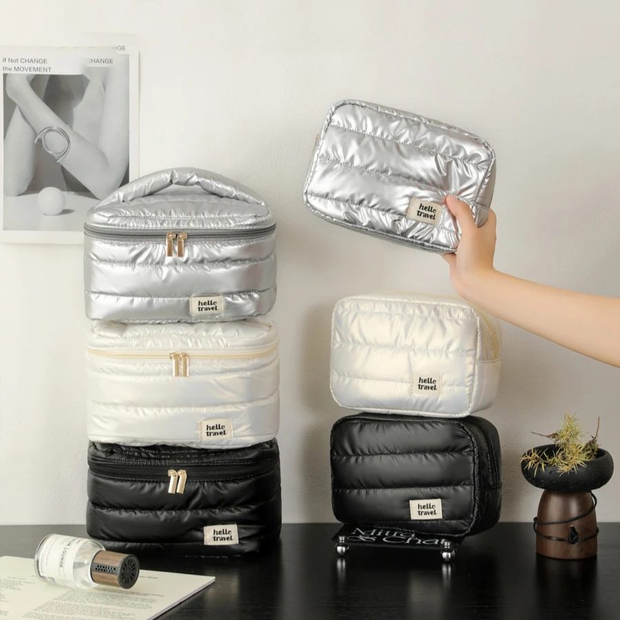 حقيبة مكياج منتفخة مقاومة للماء، قماش عصري ومتين، حقيبة مكياج ذات سعة كبيرة وحقيبة تخزين أدوات الزينة للسفر،