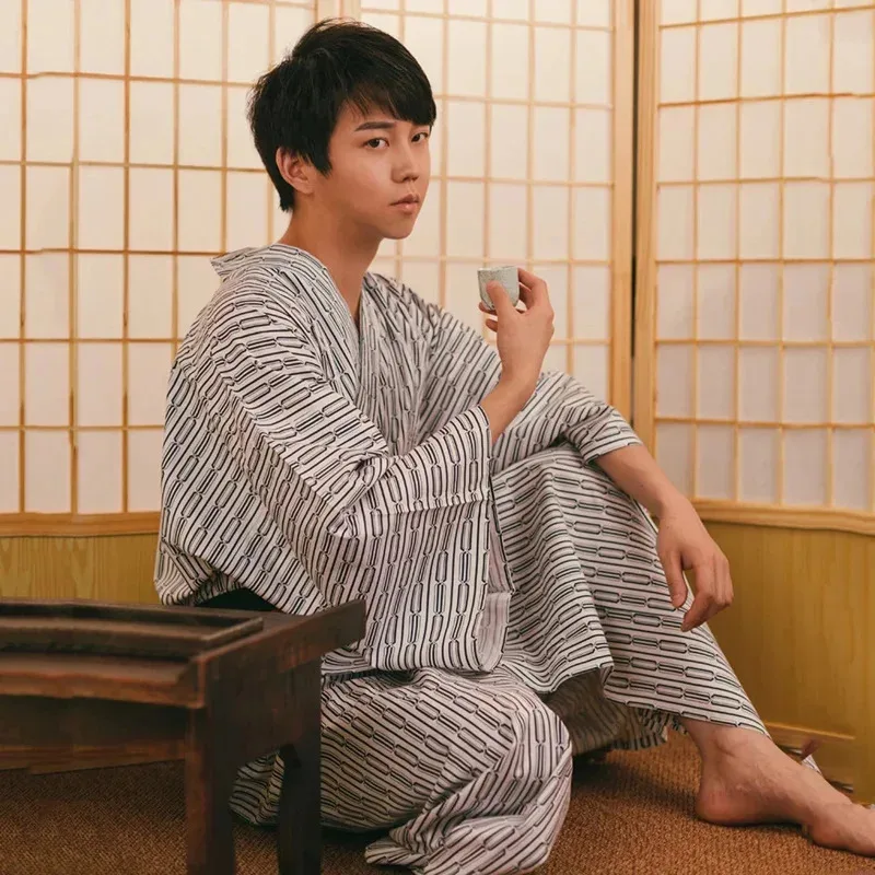 

DY20Anime Traditional Japanese Kimono Men Women Bathrobe Samurai Cloth Hot Spring Unisex Pajamas Asia Leisure Wear Cotton Role P