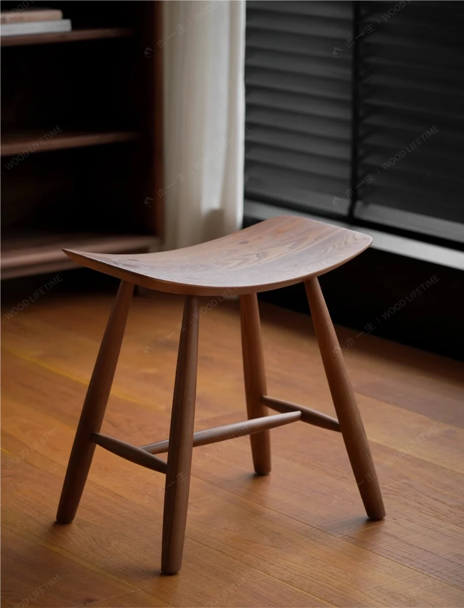 #Nordic Solid Ash Wood Smile Stool Modern Minimalist Yuanbao Design Saddle Stool For Dining Room Vanity Entryway