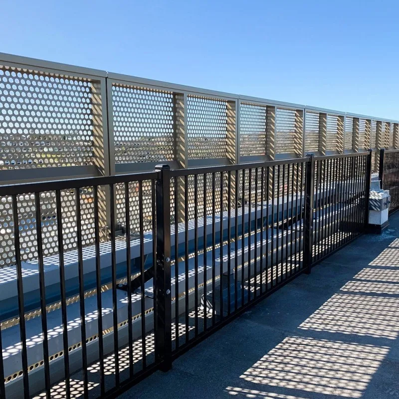Customization Heavy-Duty Galvanized Steel Yard Farm Fence Panel-Outdoor Rail Fence for Livestock & Crop Fields Anti-Rust Animal-