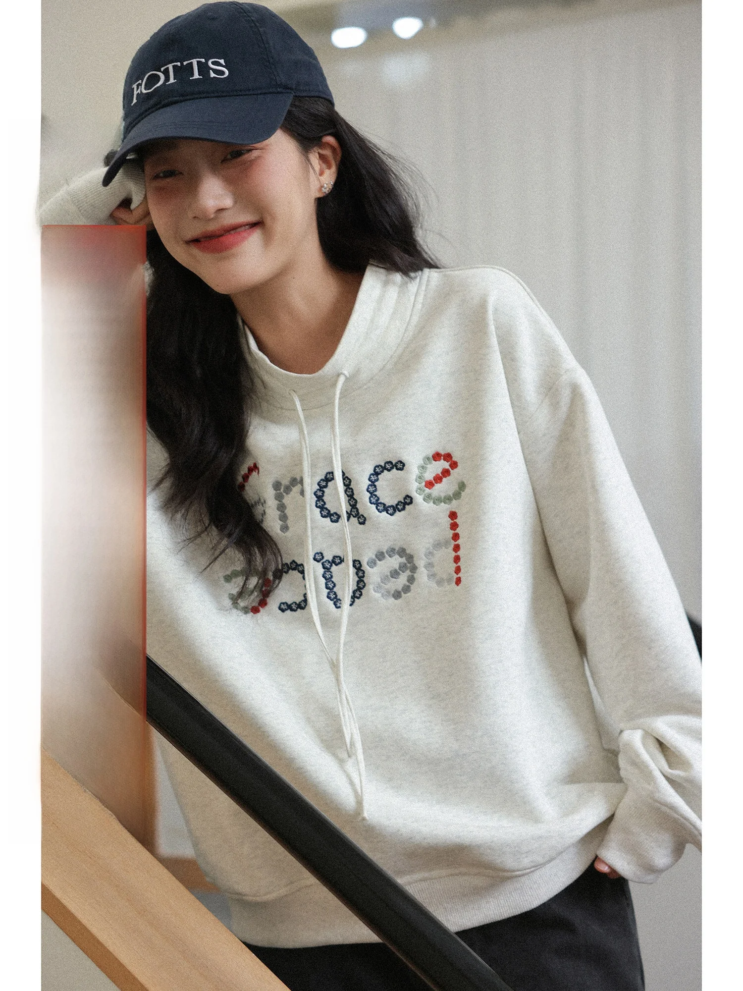 

Dopne Letter Embroidery Thiened Hoodl Sweatirt Women's Winter Korean Sle Versatile Lazy Sle Top Mixd Brand
