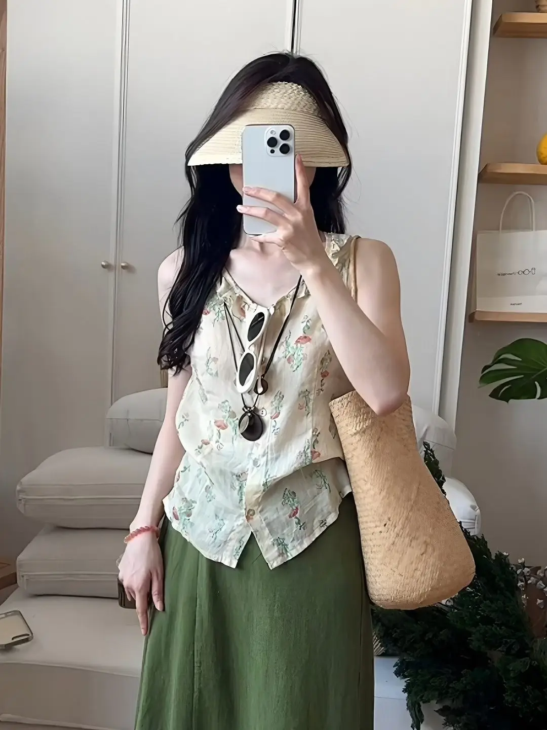 

Summer New Style Women's V-neck Sleeveless Vest Floral Lace Trim Light Maturity Atmosphere Single Button Slimming Top