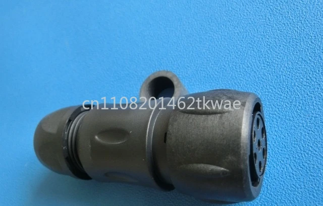 UTS6GJC147S UTS Series Circular Connectors, Female Cable Connector, Straight Plug, 7 Contacts, No Contact Pins, Bayonet