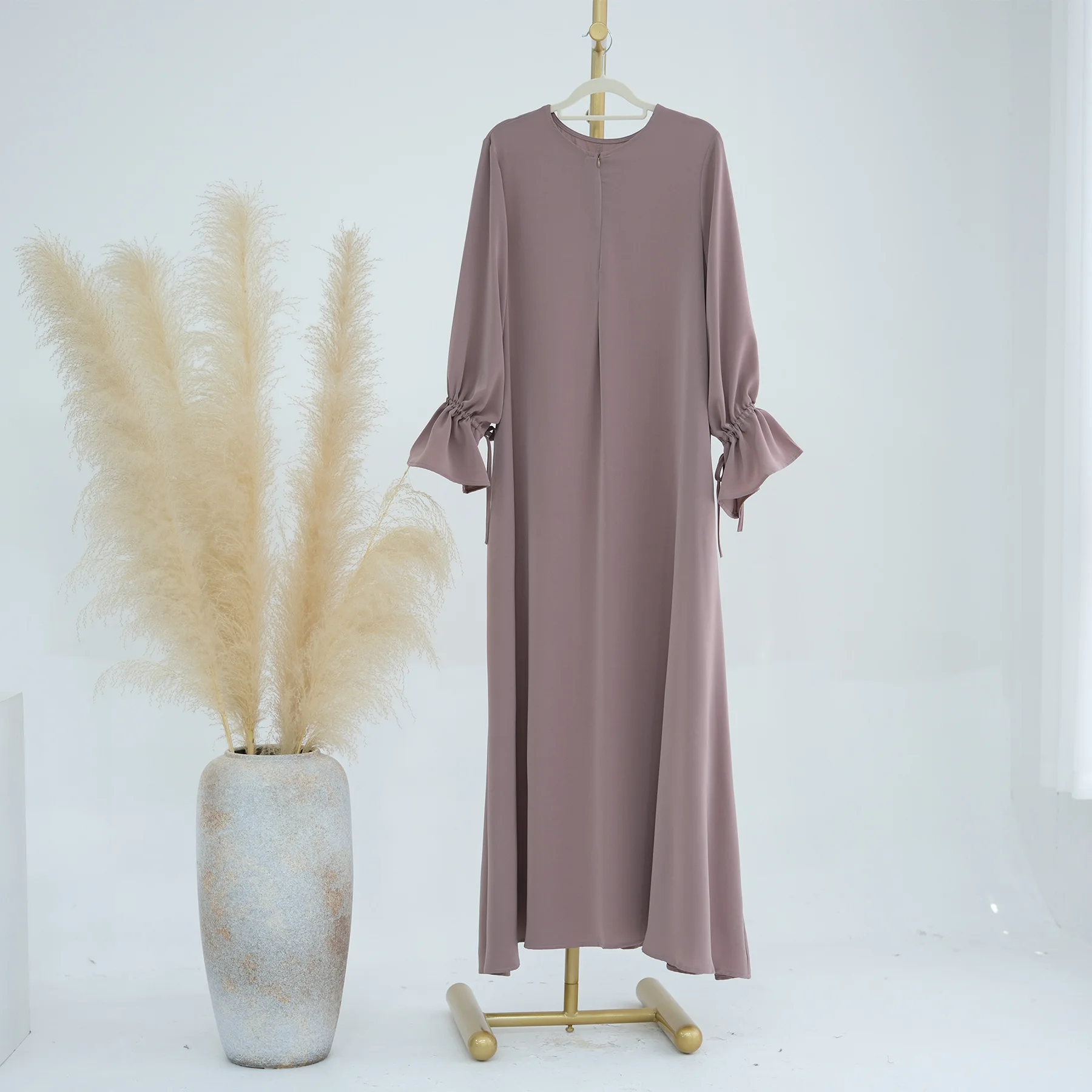 Flare Sleeve Solid Color Women Dress Ankle-length Muslim Dress O-Neck Dubai Abaya Long Robe Kaftan Casual Abayas Ramadan Morocco