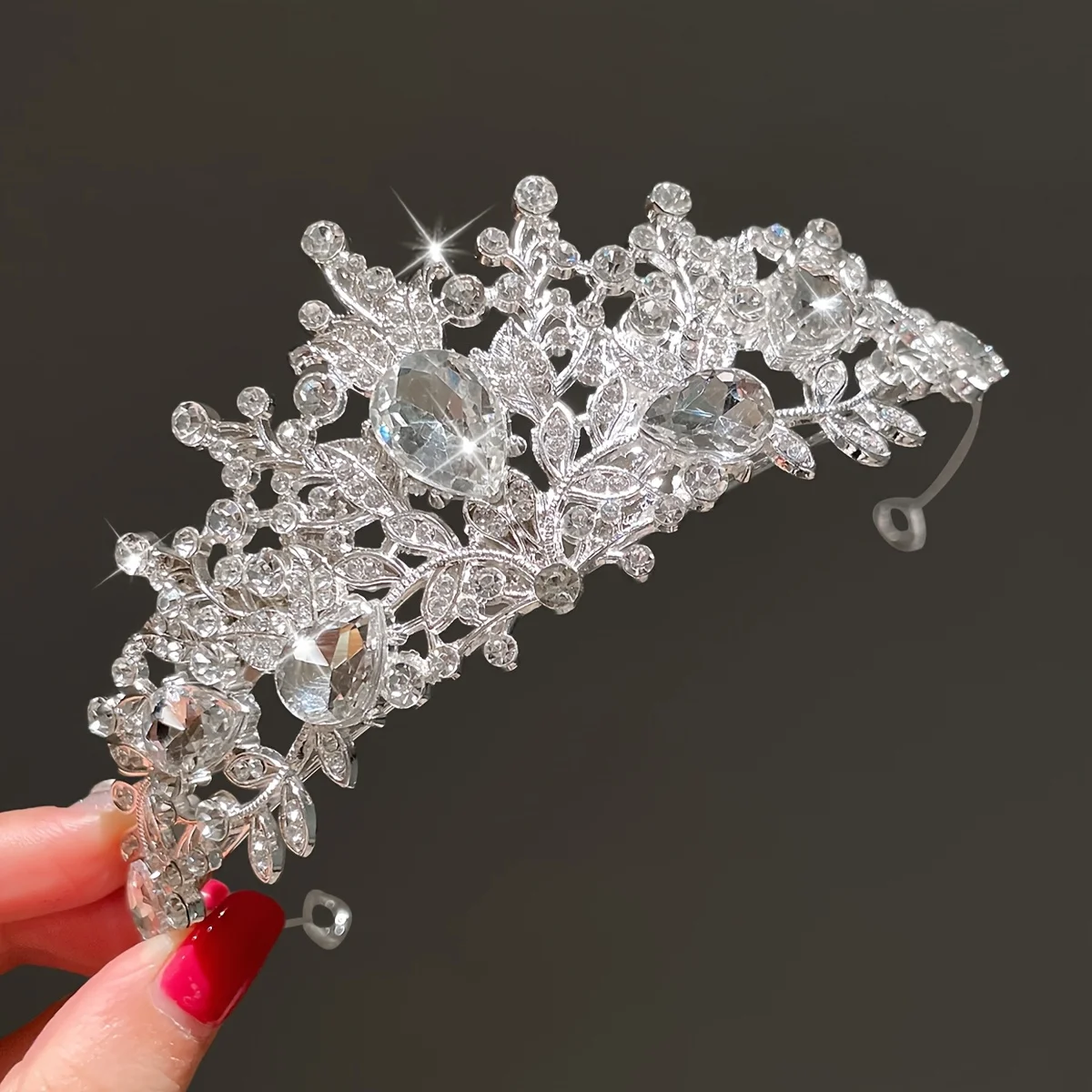 

1Pcs Silver Women's Model, Exquisite and Elegant, Rhinestone Inlaid Crown, Suitable for Weddings and Parties