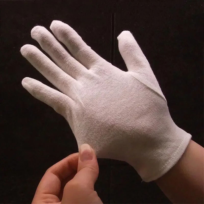 Thumbnail 4 - #62 Cleaning Gloves Comparison Guide