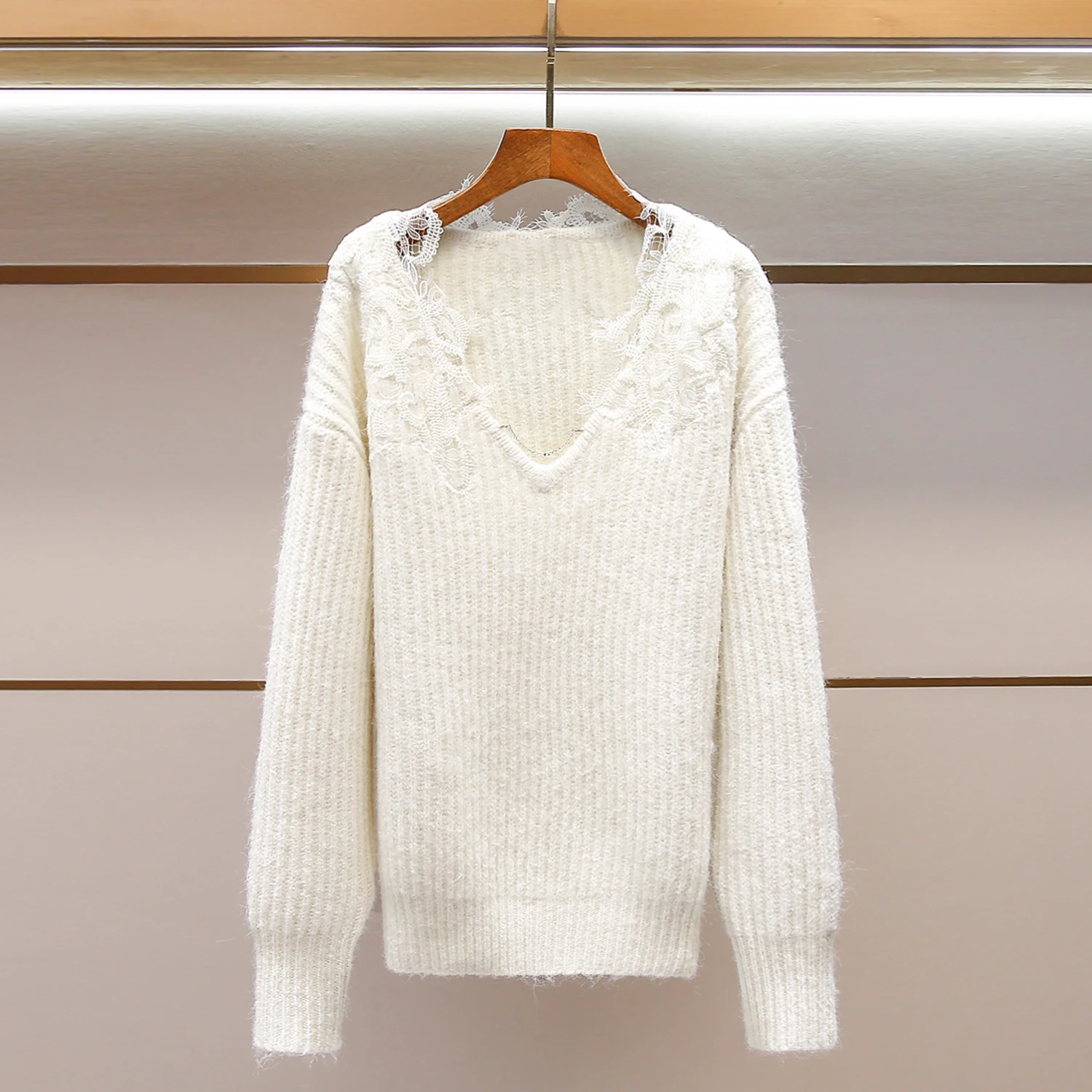 

Мягкий вязаный свитер с кружевными вставками и V-образным вырезом, длинный рукав, женский, премиум-класса, модный, весенняя новинка, белый, универсальный топ