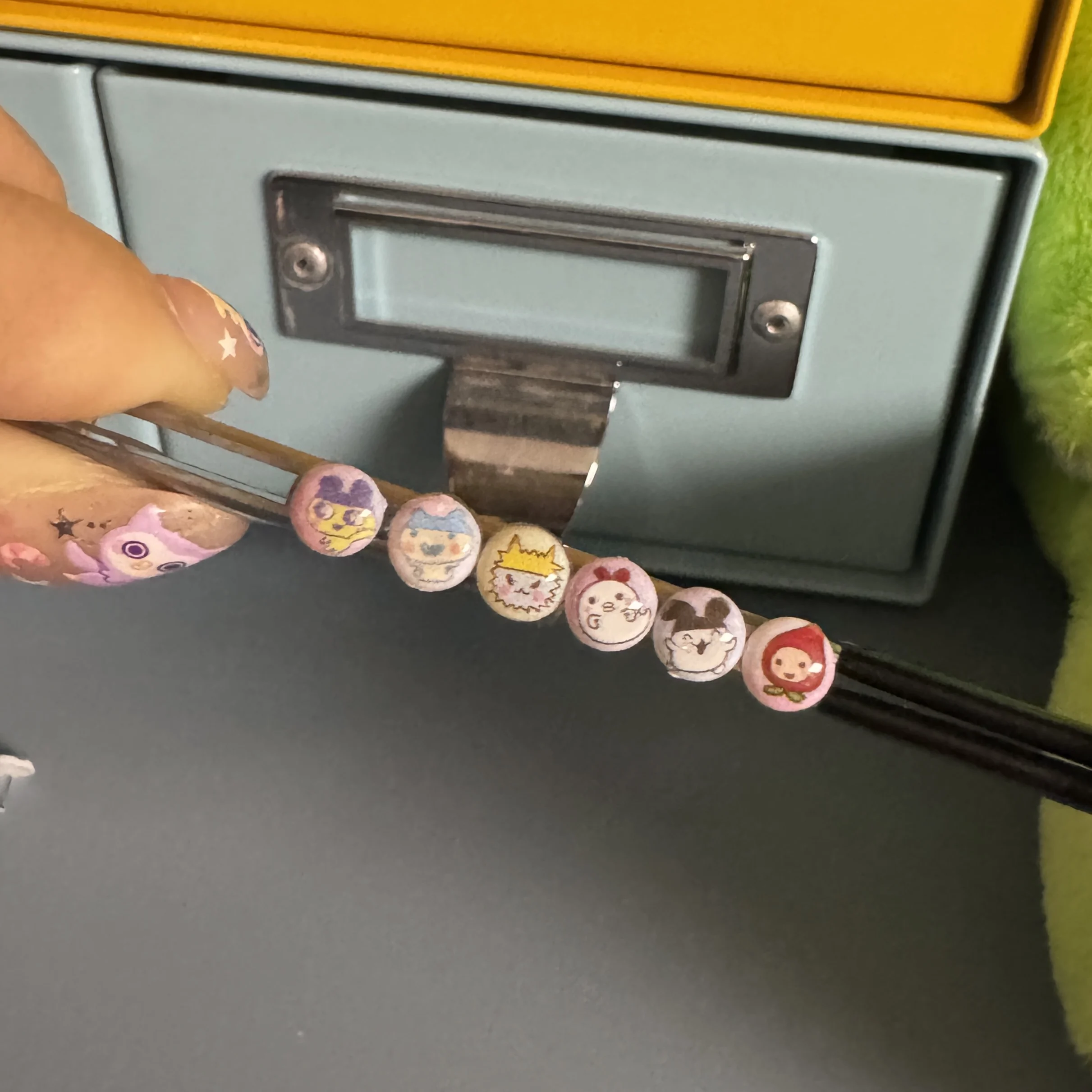 N 6pcs Only buttons