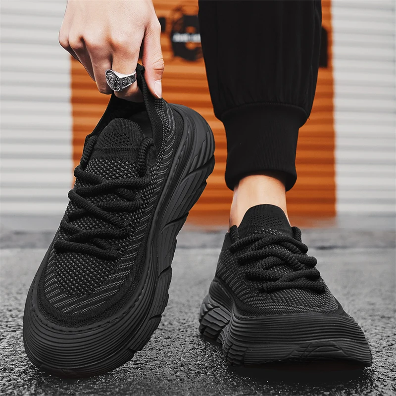 

Pure Black Men's Shoes Breathable Mesh Kitchen Work Slip-Resistant Thick Bottom Sports Dad Shoes Summer Season Casual Sneakers