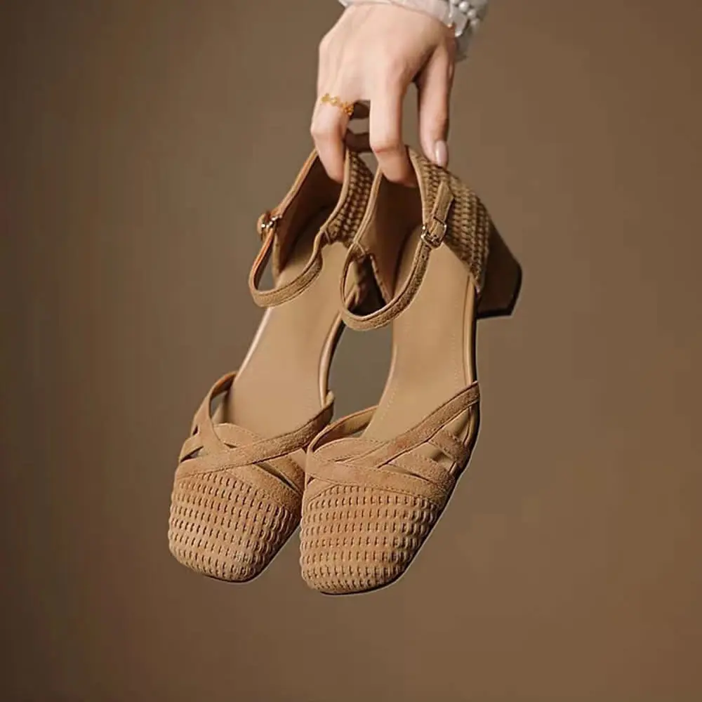 

Женские плетеные босоножки на высоком каблуке в стиле ретро, лето 2022, пляжная обувь с квадратным носком и ремешком на щиколотке, повседневная обувь в римском стиле с закрытым носком и квадратным каблуком
