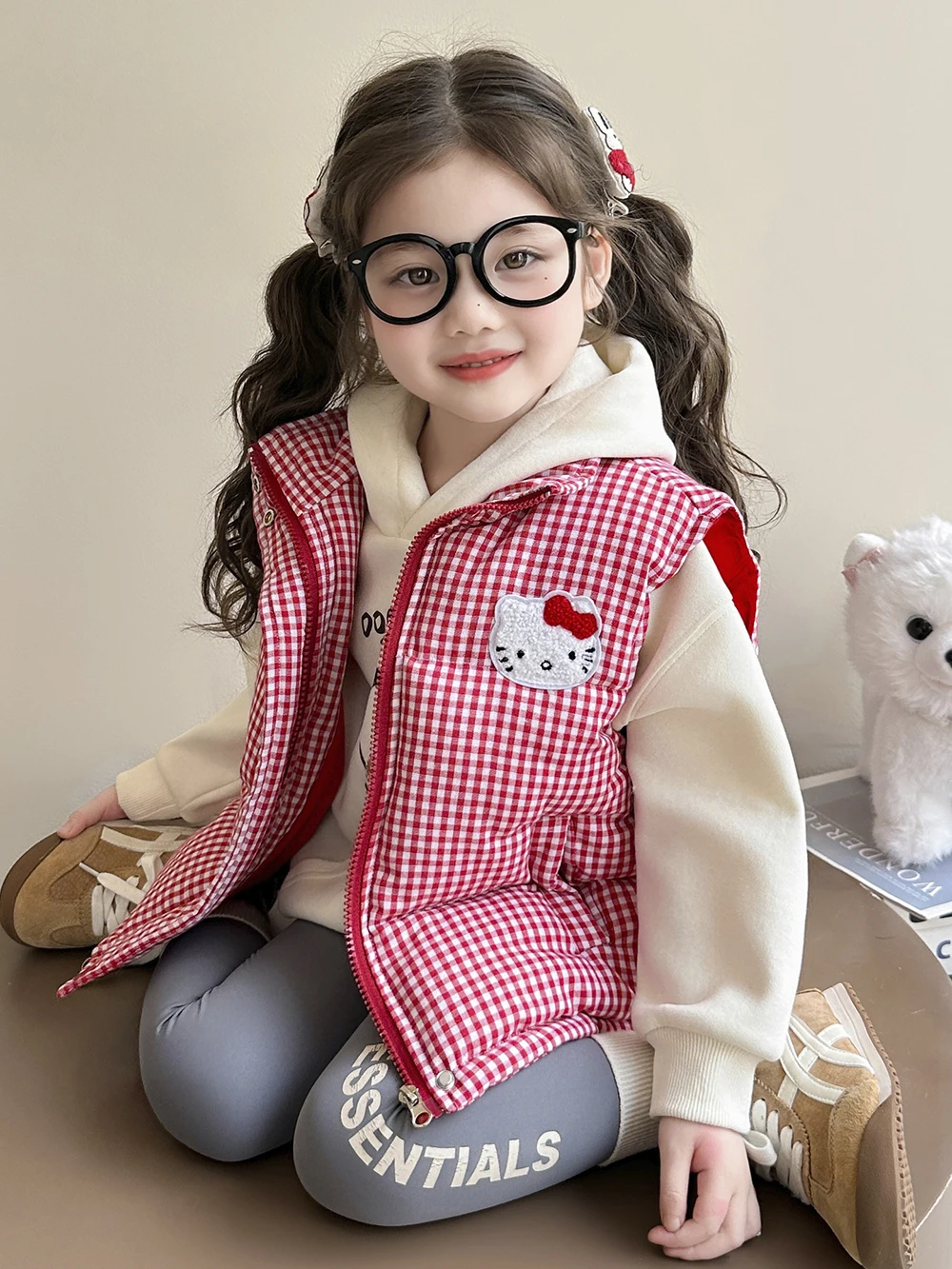 

Girls' Thickened Plaid Hello Kitty Zipper Vest 2025 New Winter Autumn Cartoon Children Warm Quilted Sleeveless Jacket Tops