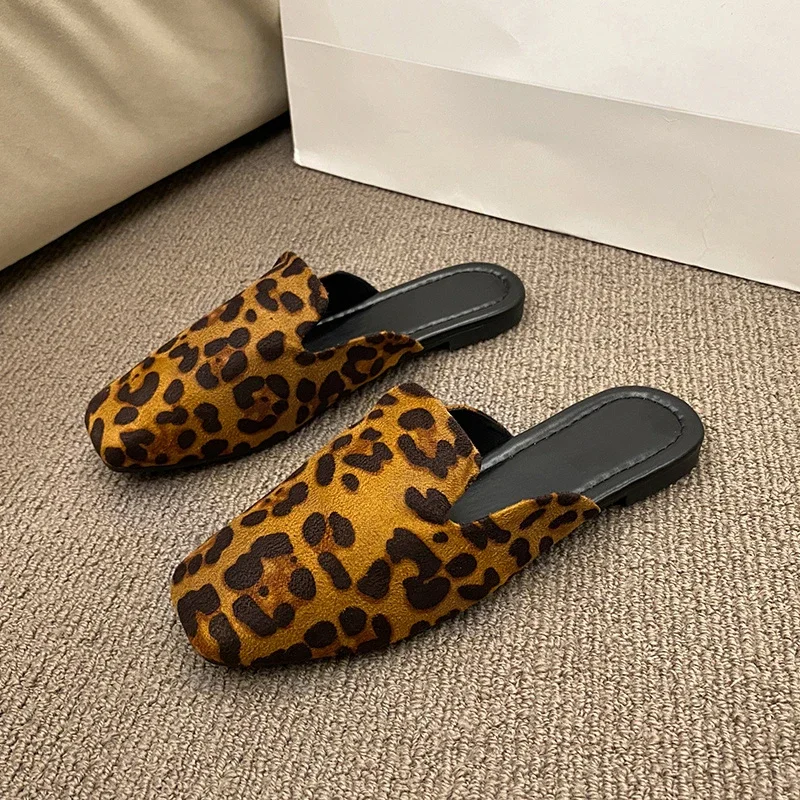 Leopard Women Mules Shoes Slippers Flats Suede Summer 2024 Square Toe Designer Outdoor Slingback Sandals Zapatos Mujer Slides