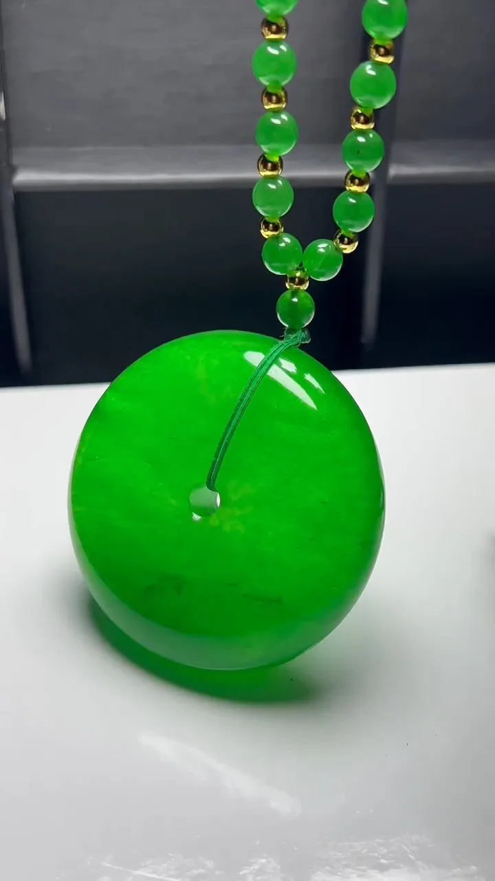 AAA Real natural high Ice Green Ping buckle Jade Jadeite Pendant&Necklaces