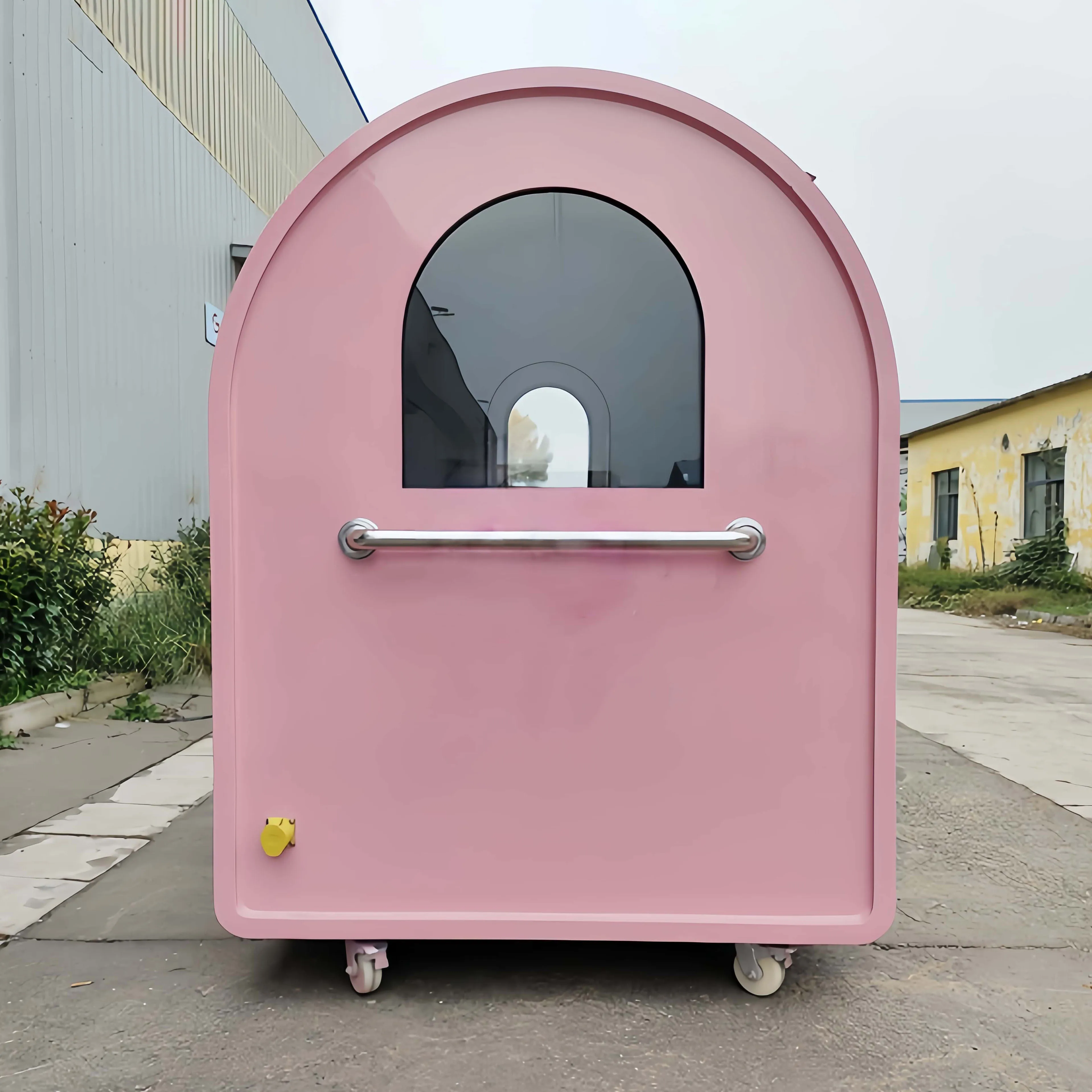 Customized High-Quality round Truck Trailer  Outdoor Food Truck Hot Dog Milk Tea Snack Cart Mobile Catering Kitchen