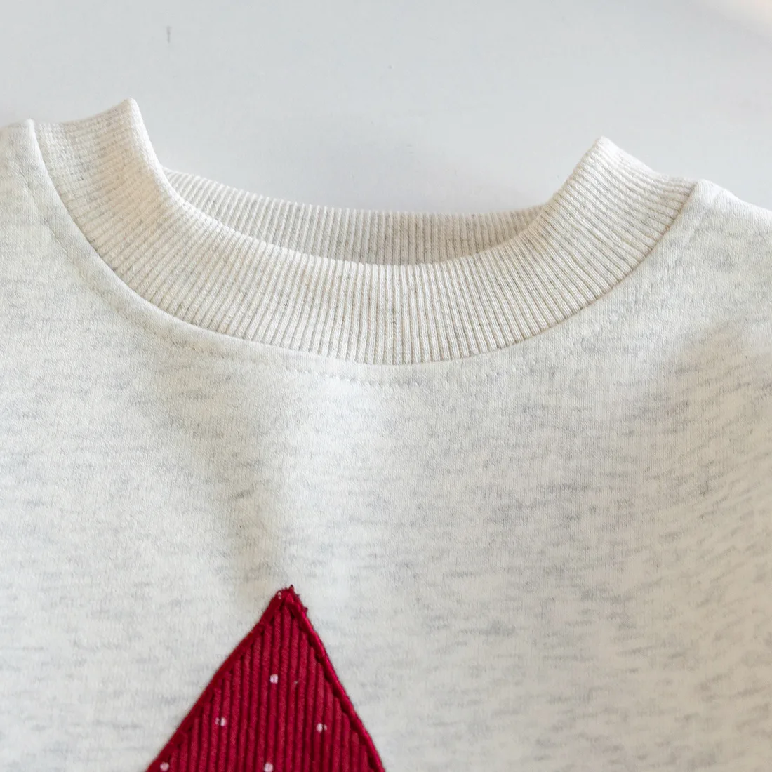 Girls Sweater 2026 Autumn New Cute Three-dimensional Bow Top Splicing Polka Dot Ruffle Edge Children's Clothing