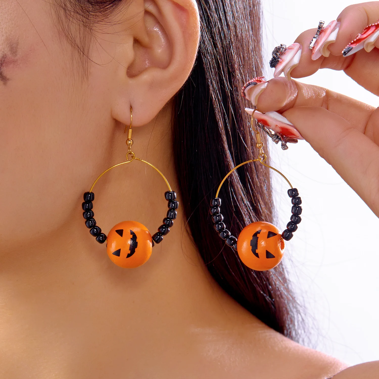 Design Sense Halloween-Kürbis-Katzen-Ohrringe für Frauen, übertriebene Reisperlen, großer Kreis, Creolen, festlicher Party-Schmuck – Detail 16