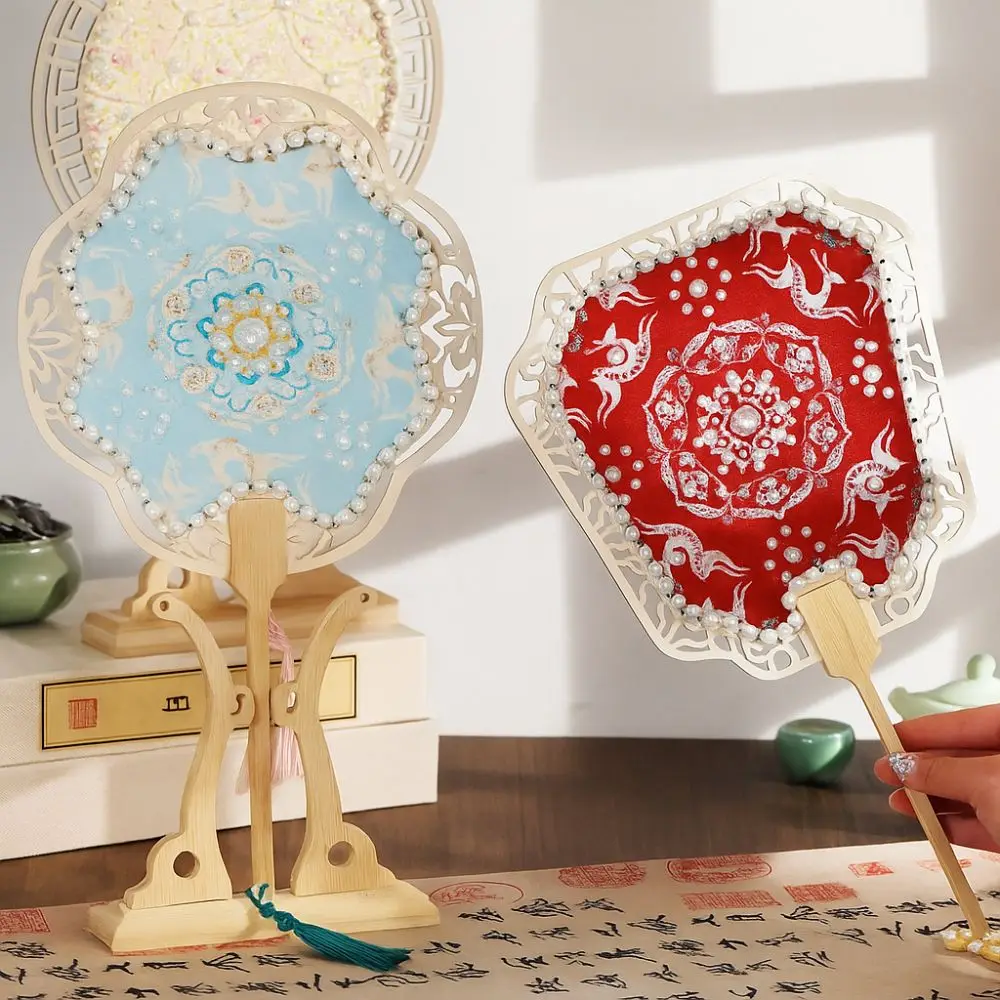 

Chinese Style Handheld Fan Vintage DIY Material Pack Ancient Style Fan with Tassel Handmade Pearl Fan Photography Prop