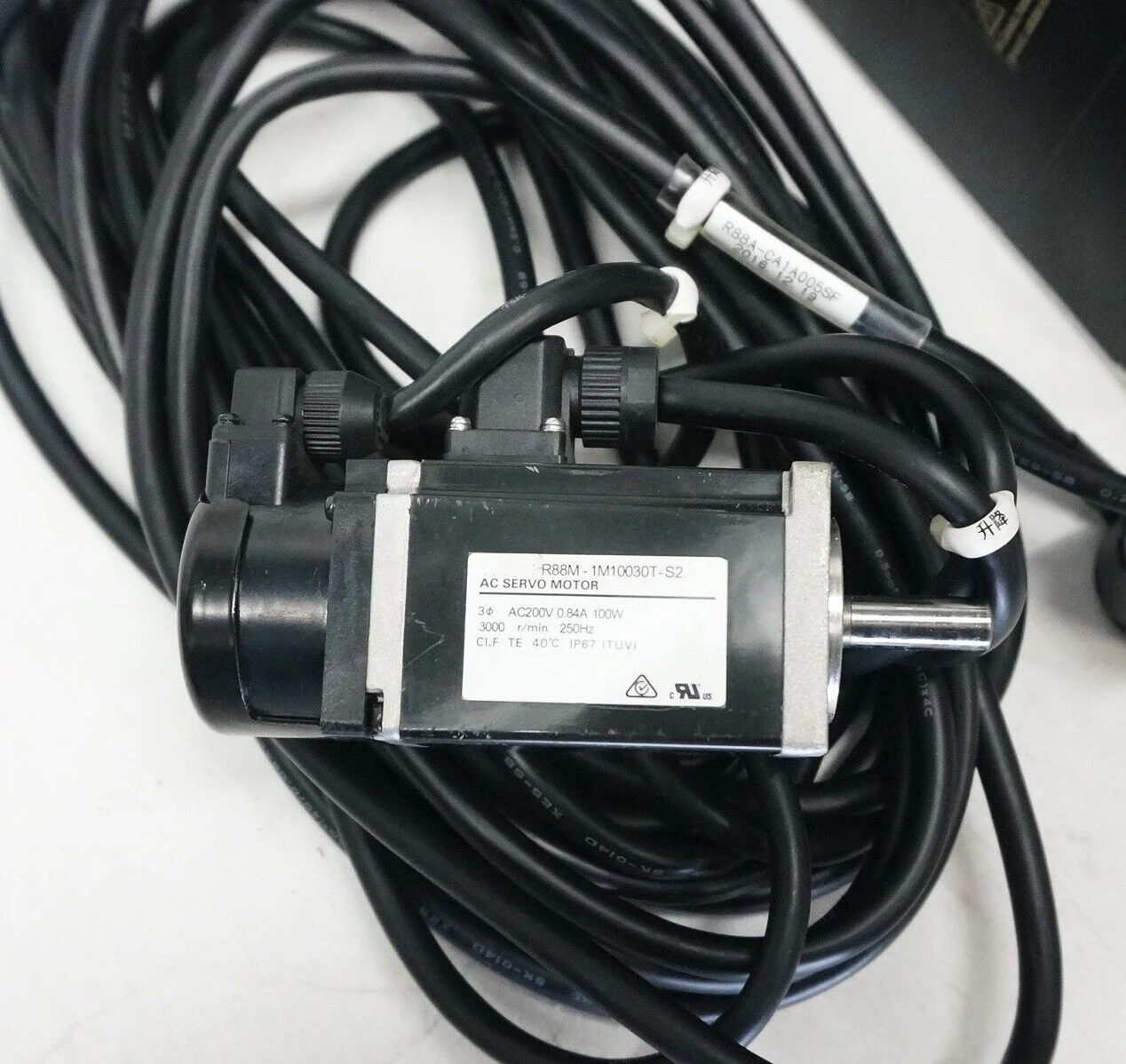 

100% Original New R88D-1SN01H-ECT Servo Motor 1 Year Warranty Fast Shipping