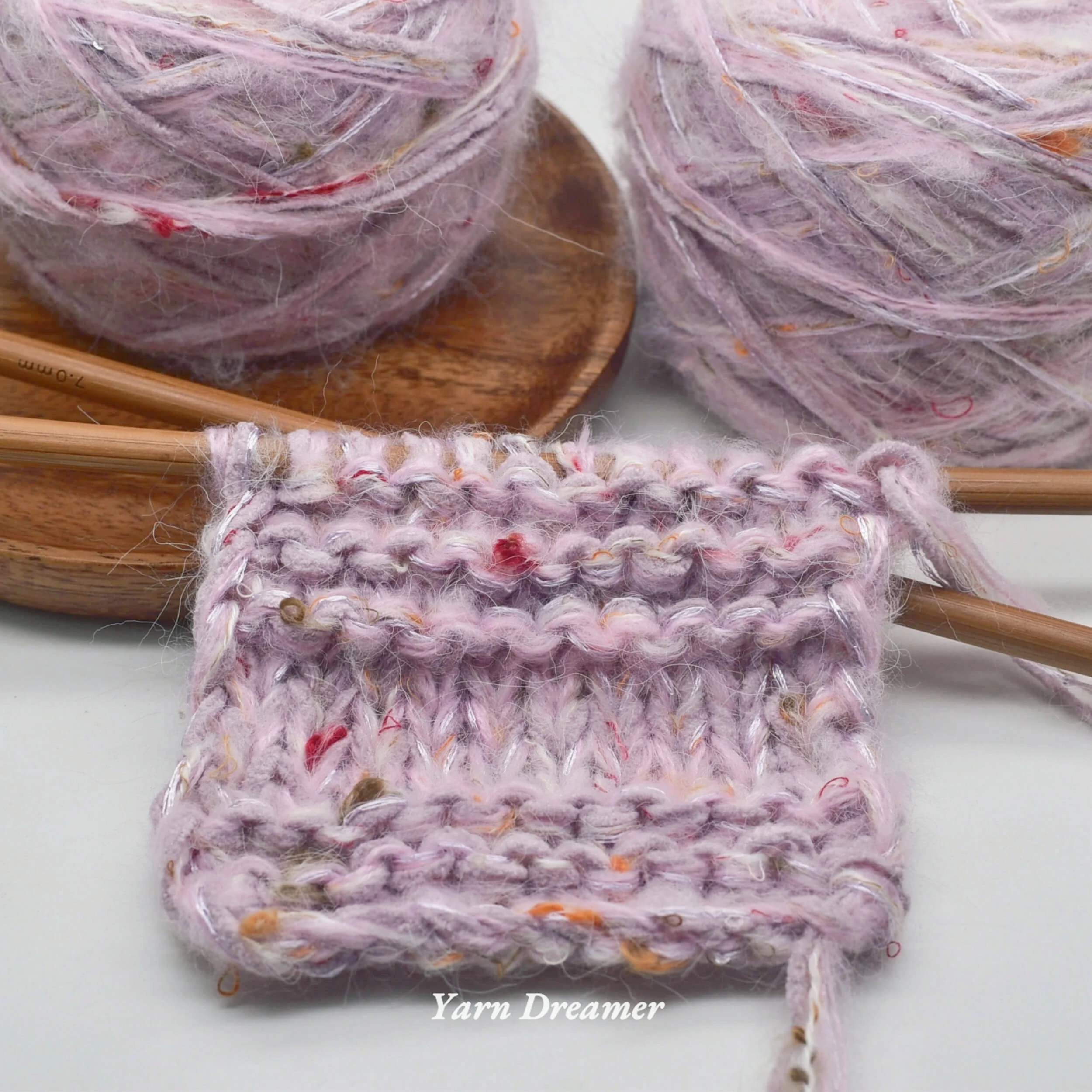 

Aesthetic Fancy Velvet Knitting Yarn for Crochet Accessories Purple Multicolored Chenille Yarn for Knitting Scarves Chunky Yarns