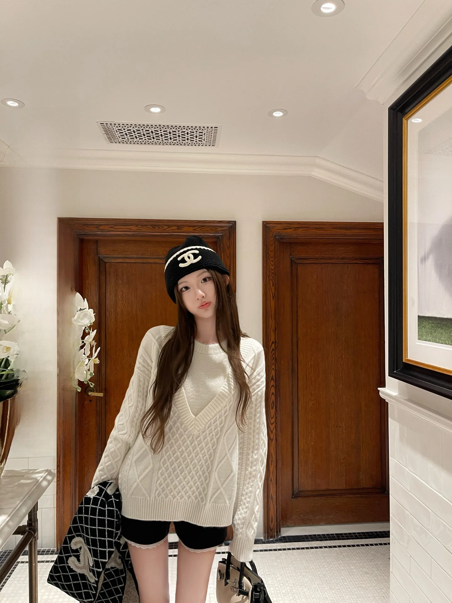 

Riseaauu Белый вязаный свитер с v-образным вырезом, женский свободный крой, длинный светер, осенний модный свитер для поездок на работу, смесь полиэстера