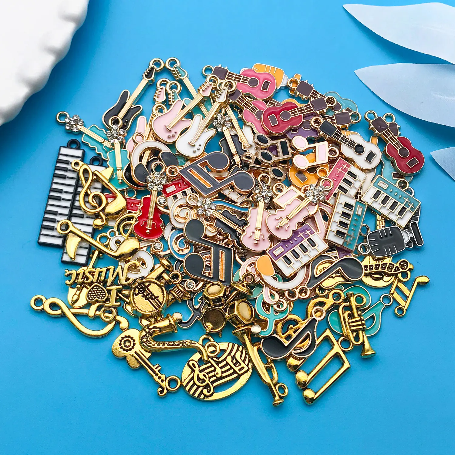 Mix 100 Pcs of Alloy Enamel Music Series Charms Pendants, Suitable for DIY Necklace, Earring, Keychain Jewelry Making Accessory