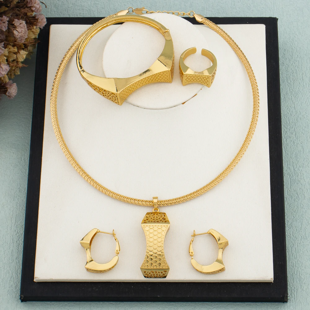 

Luxury Gold Plated Jewelry Set for Women Bridal Fashion Jewellery Set Necklace and Earrings African Daily Wear Bridesmaid Gift