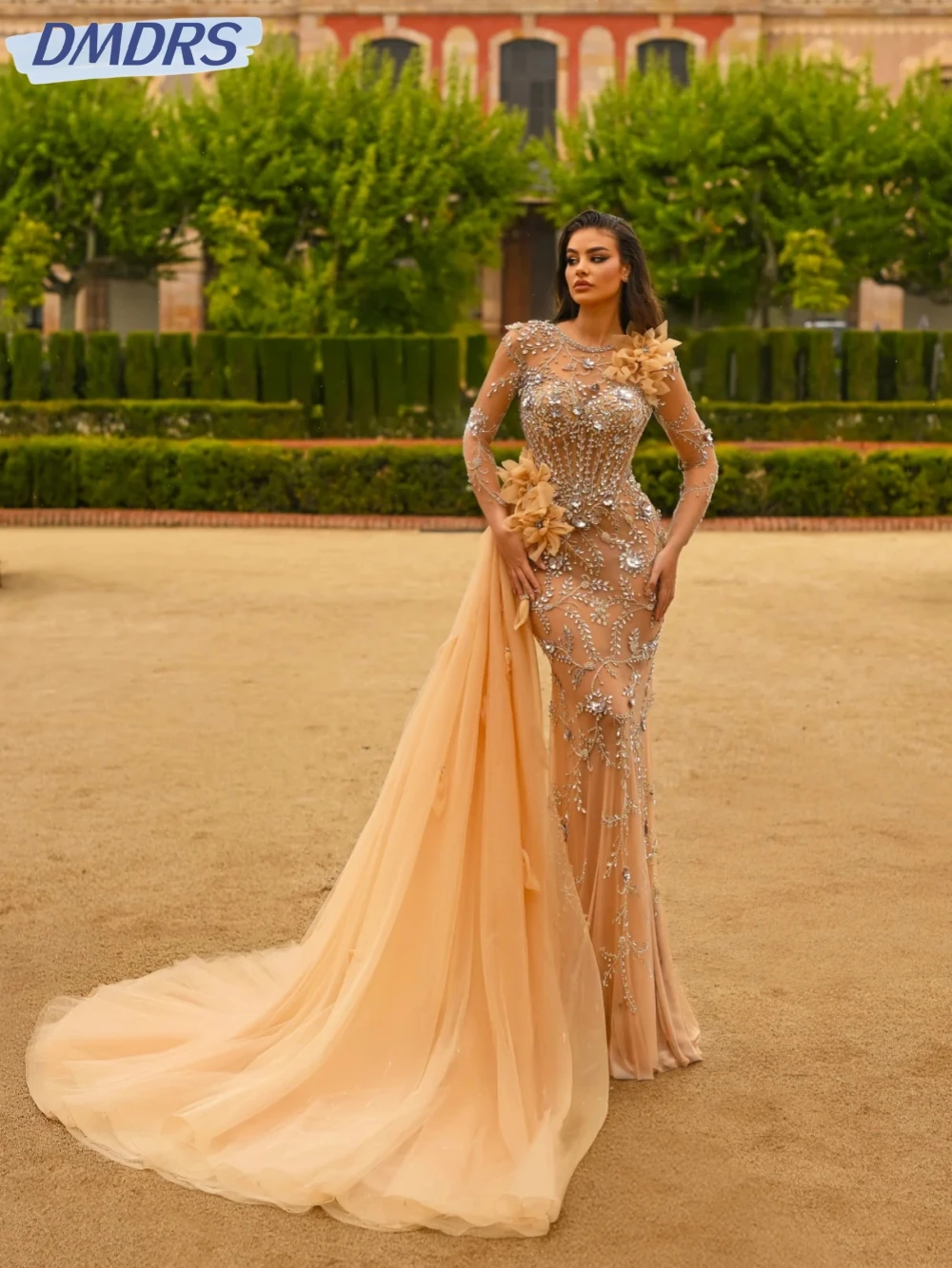 فستان سهرة رائع على شكل زهرة ثلاثية الأبعاد من الكريستال مع ذيل جانبي وأكمام طويلة لحفلات الزفاف مخصص فساتين حفلة موسيقية حالمة #4