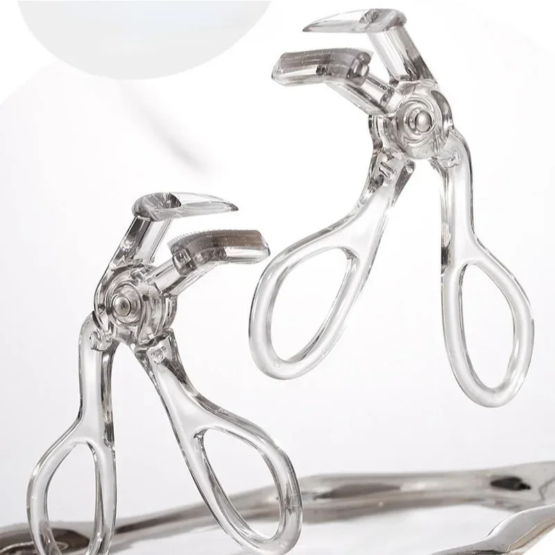 Beginner makeup tool eyelash curler  waterproof natural false eyelash curler