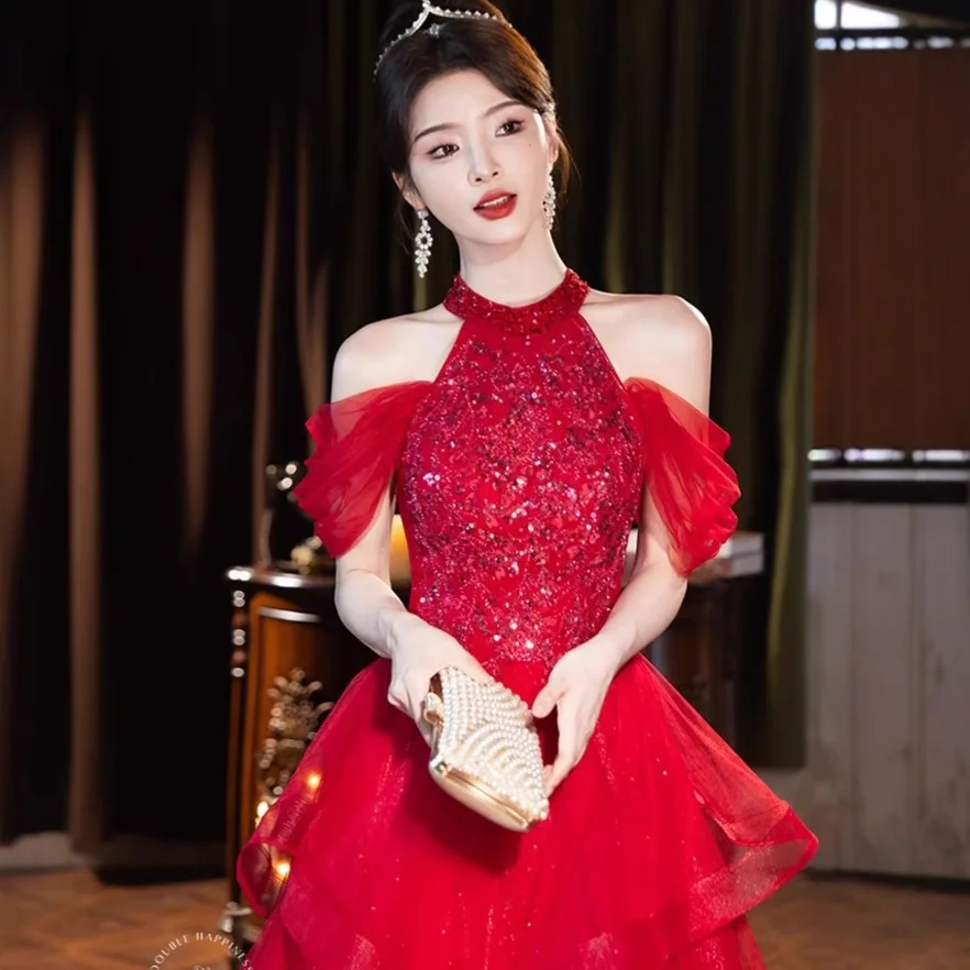 Toastkleid, Hochzeit, Verlobung, Hochzeit, leichtes Luxus-Minderheiten-Abendkleid auf der Flucht, Neckholder-Kleid für den Winter