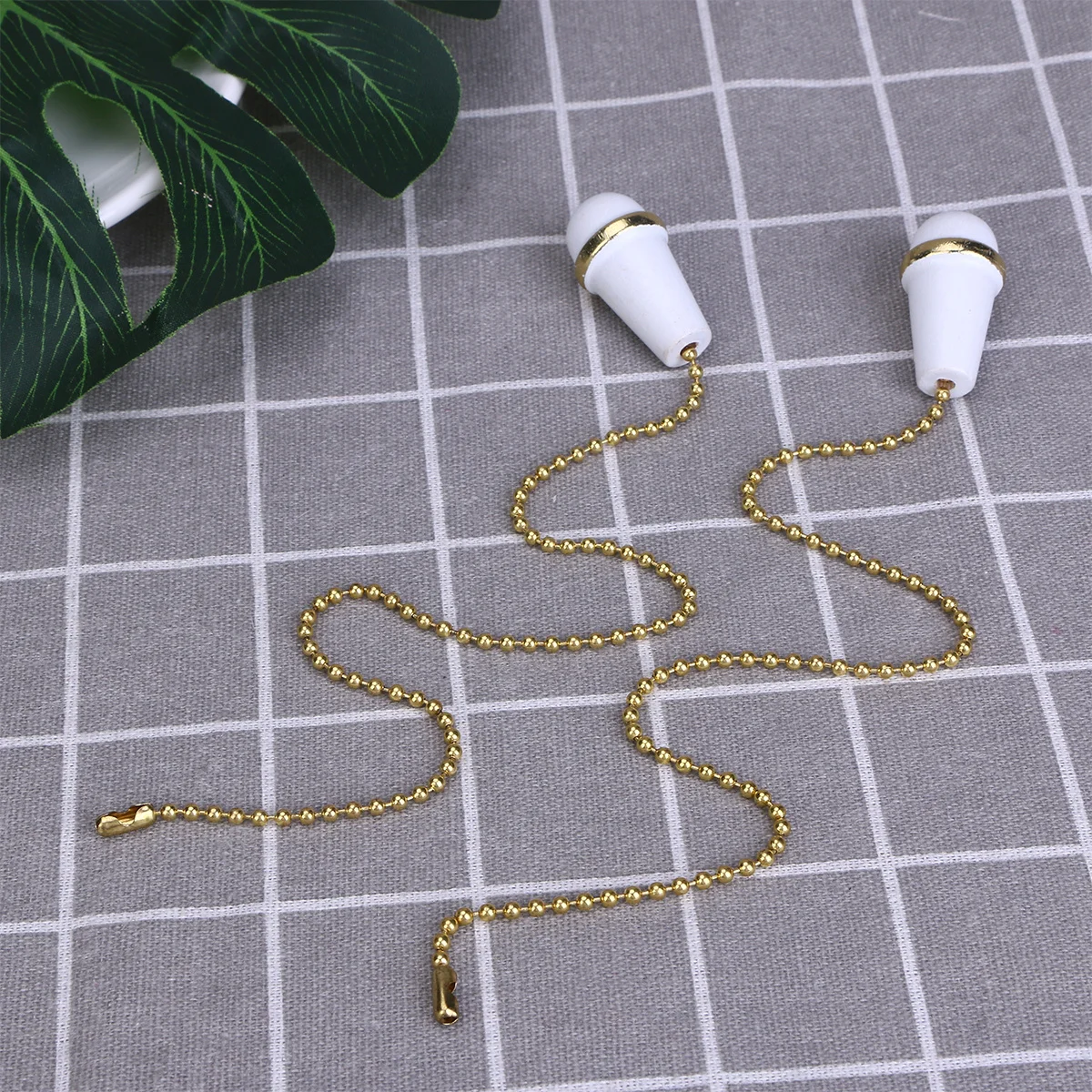 

2Pcs Light Hanging Pendant Walnut Vintage Chandelier Chain Pendant Ceiling Fan Pull Chains Wooden Fan Lamp Ornament Home