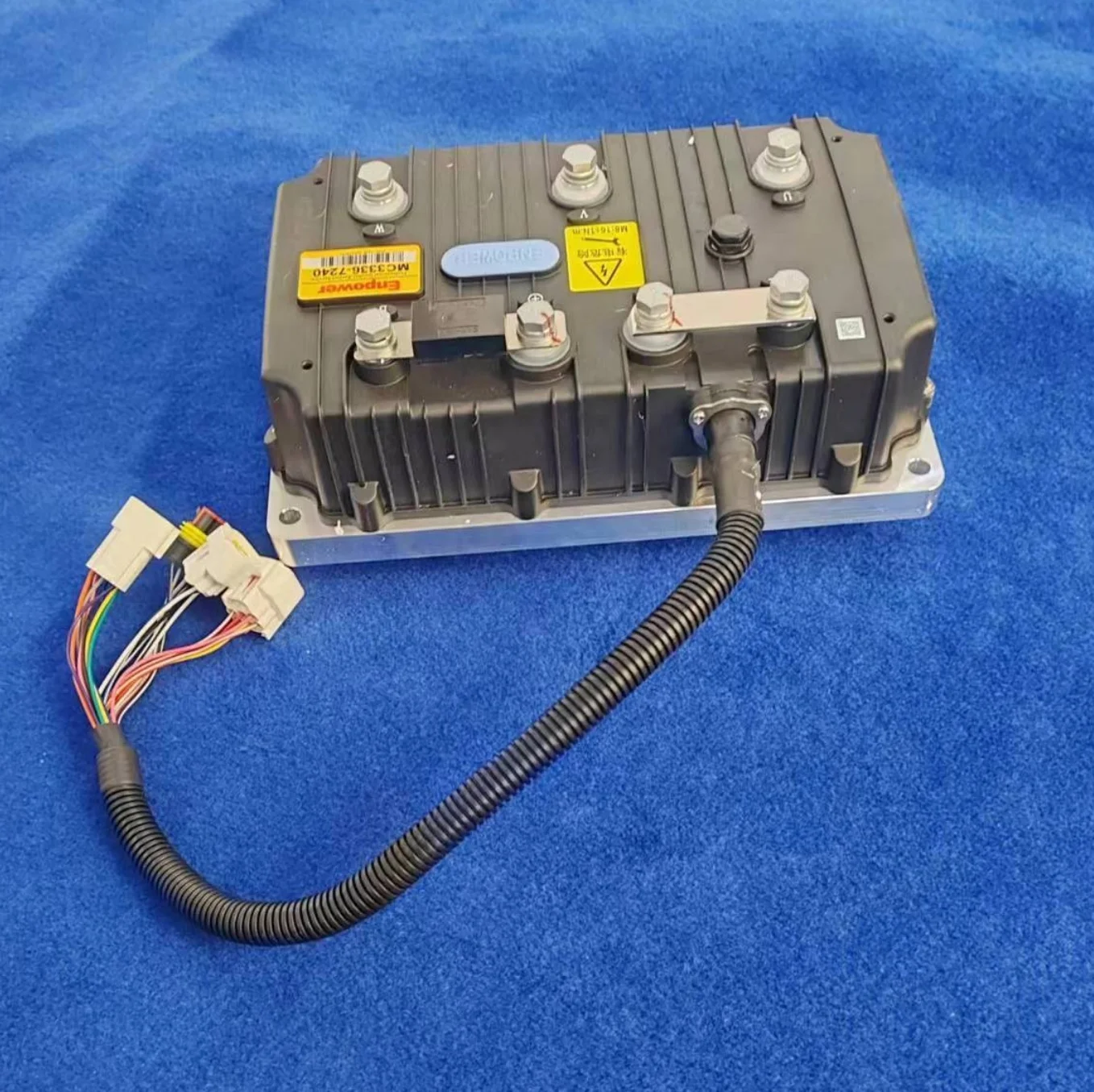 26.7.13  72v 400A Enpower AC Motor Speed Controller MC 3336-7240 With Cable Version For EV