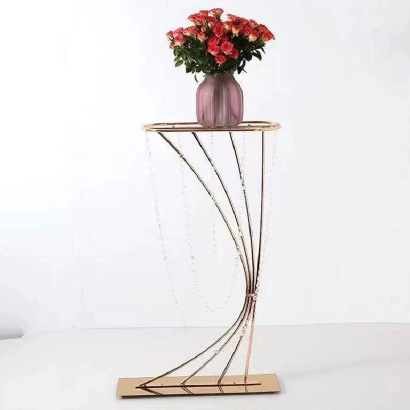 

Golden Wedding Way Flower Stand Wrought Iron Crystal Main Table Decoration Ornaments Wedding Presents Party Centerpieces