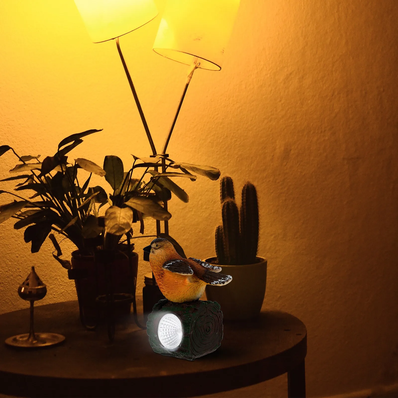 

1Pcs Solar Bird Light Resin Garden Lamp Statue Outdoor Solar Powered Lantern for Courtyard Garden Pathway Porch Decoration