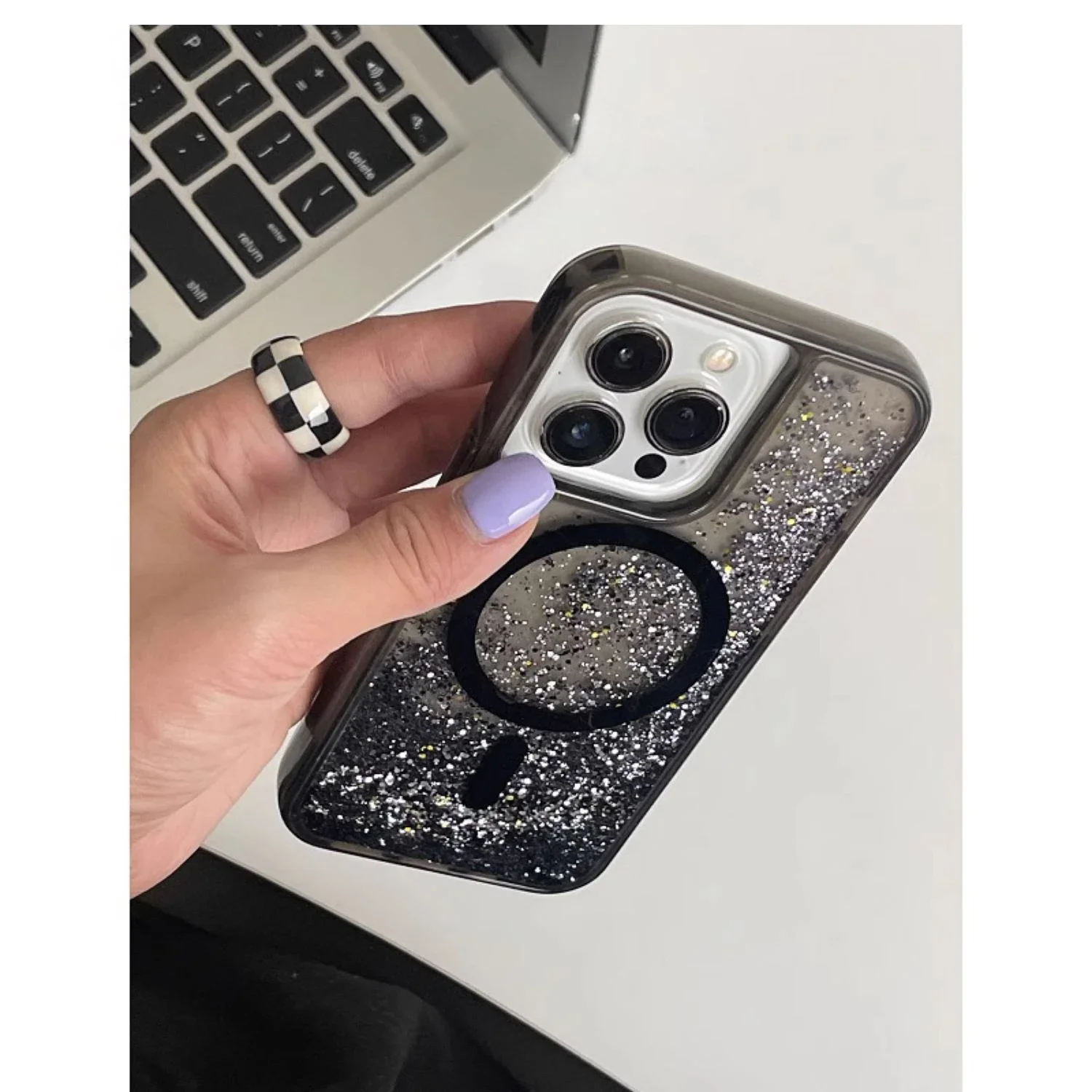 Quicksand Magsafe Magnets Case for iPhone 15 14 16 Pro Max Glitter Moving Sand Phone Cover Hard Liquid Shell Luxury Arena Funda