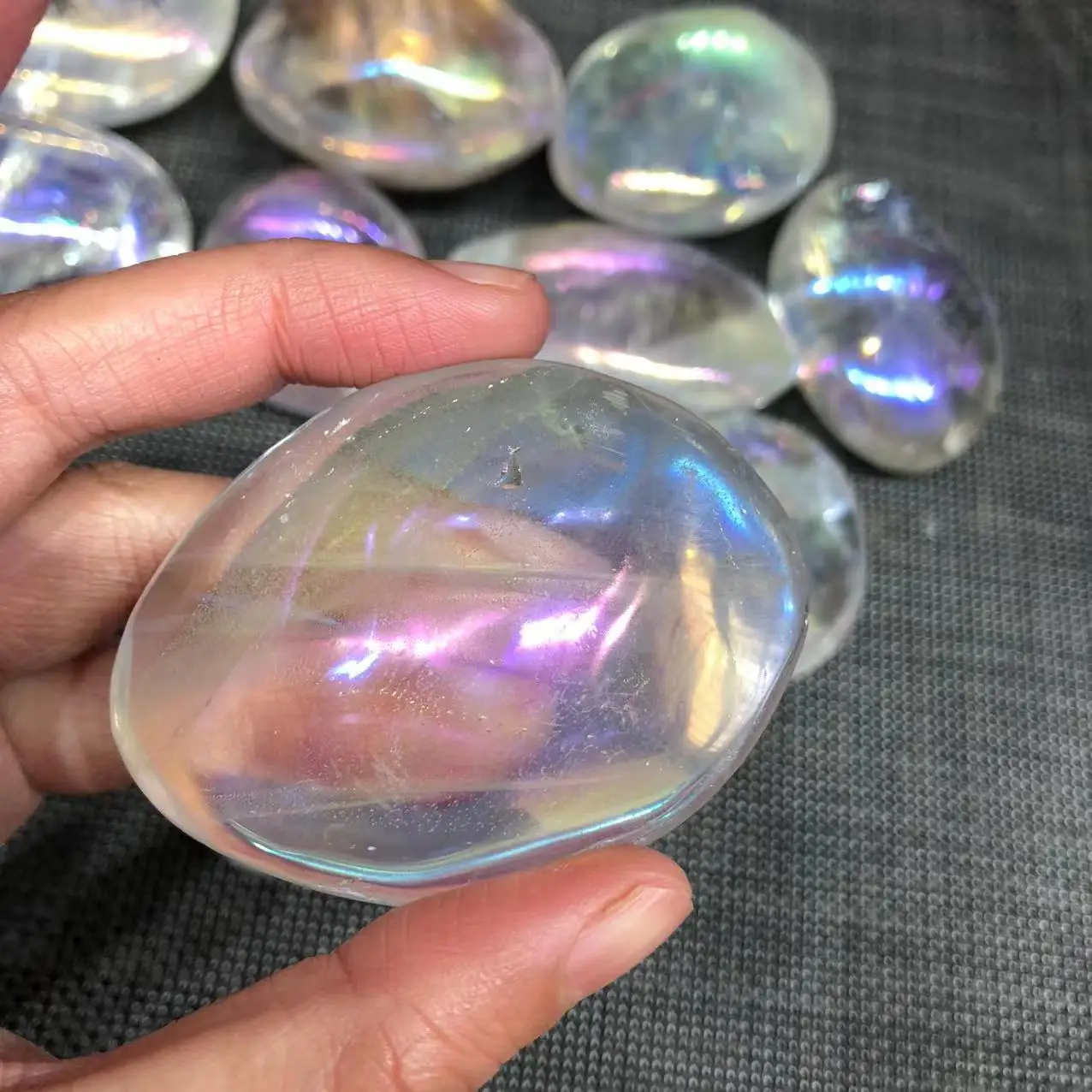 Natural Aura Clear Quartz Palm Crystals Healing Stones For Home Deco