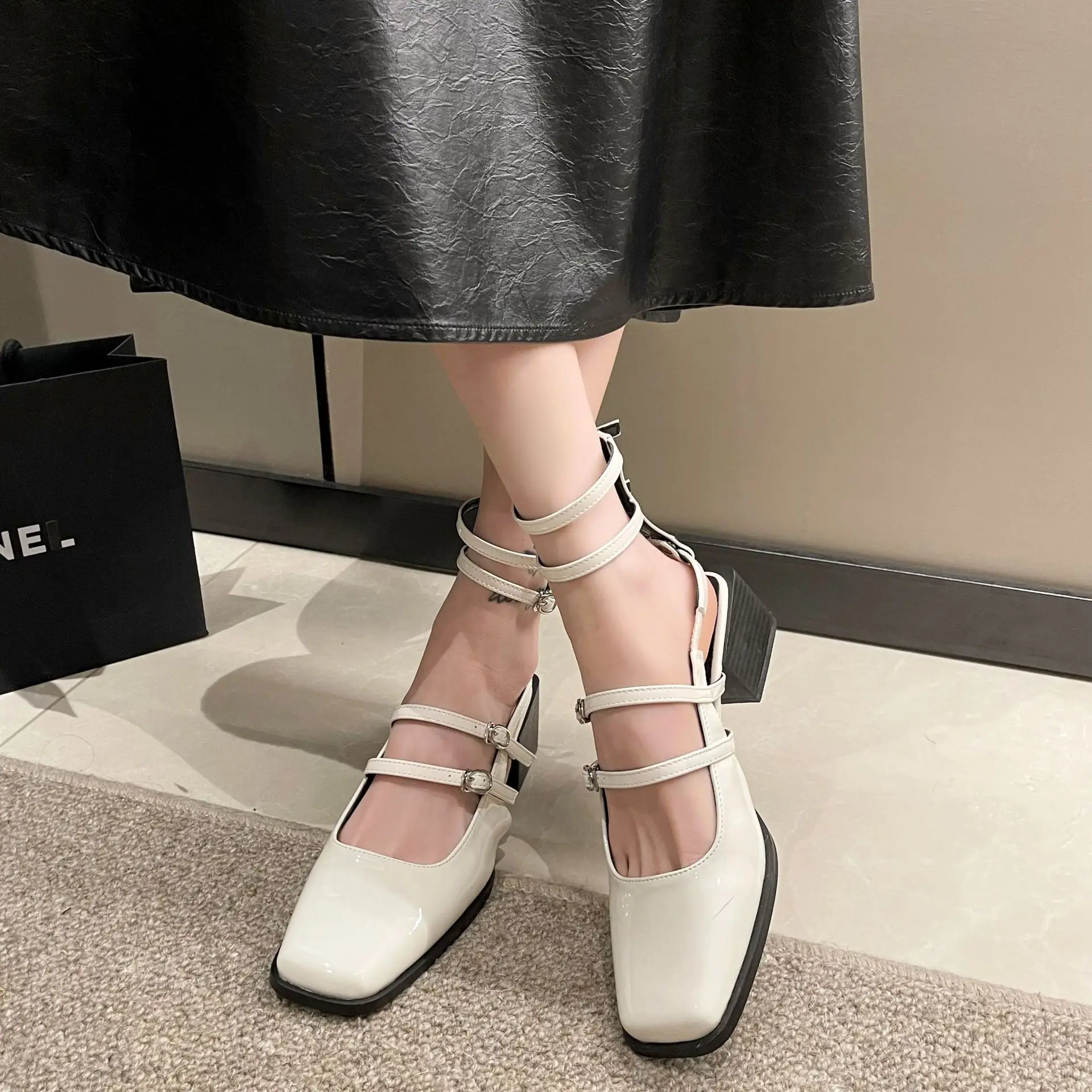 2024 New Design Women Sandal Mary Jane Shoes for Woman Fashion Narrow Band Dress Square Heel Shoes Ladies Outdoor Platform Pumps